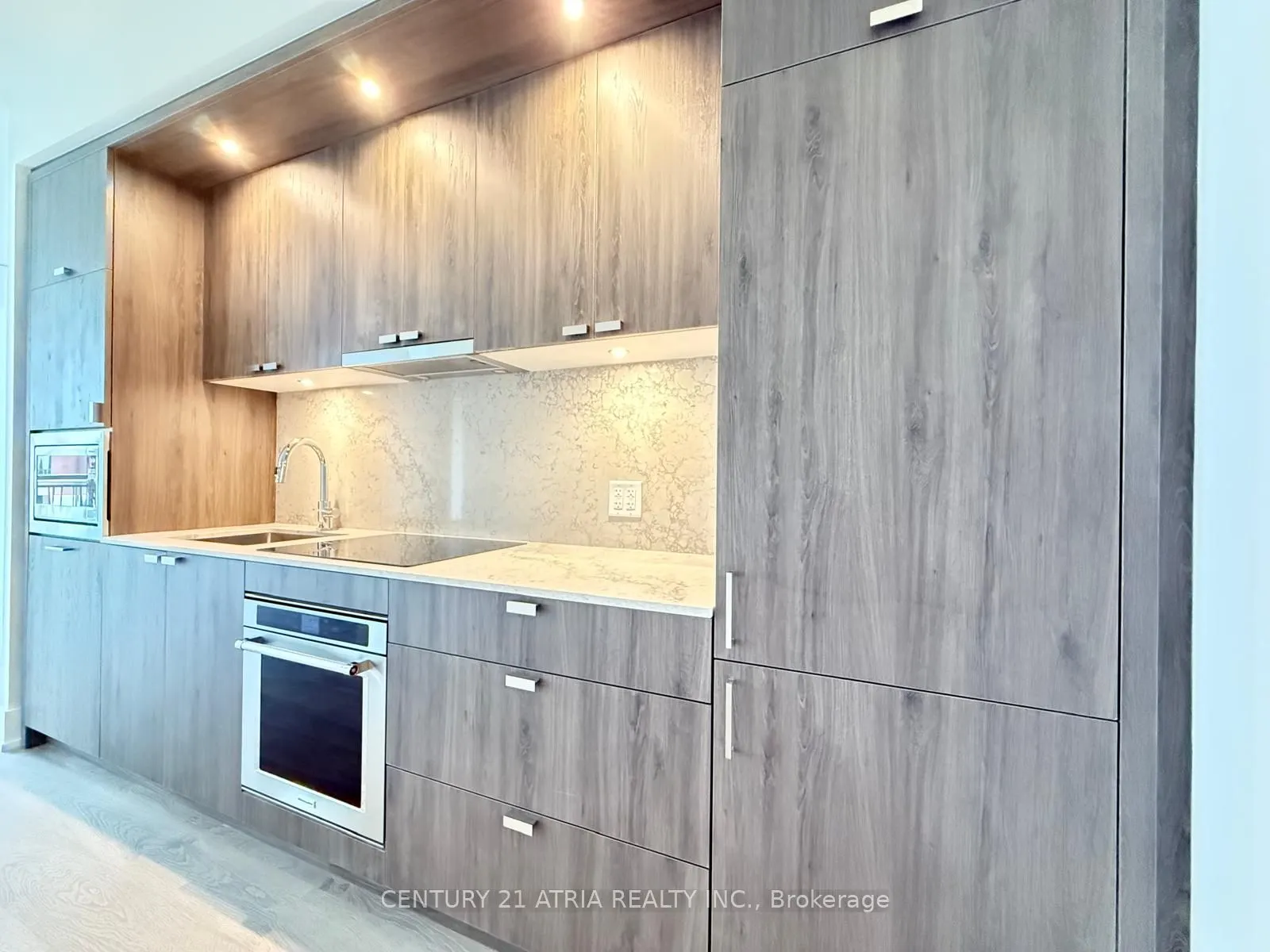 259 The Kingsway, #504