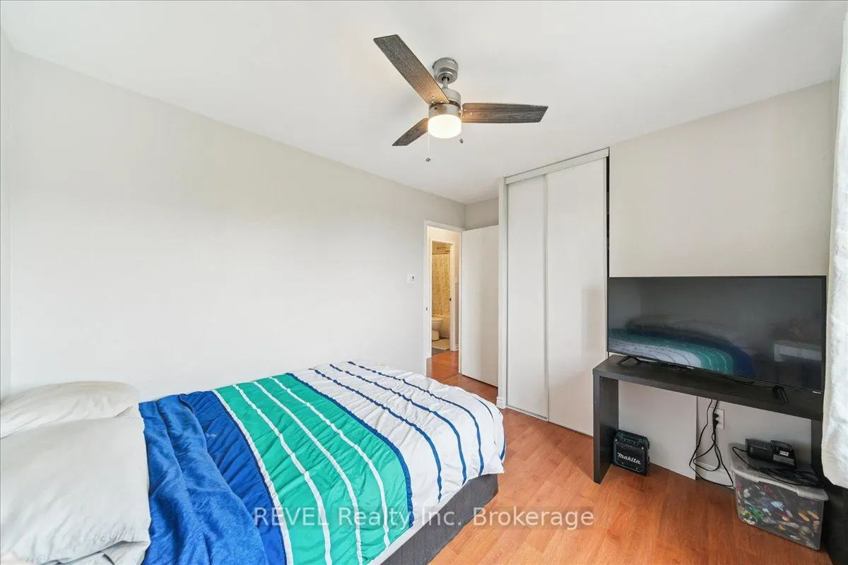 1660 Bloor Street E, #615