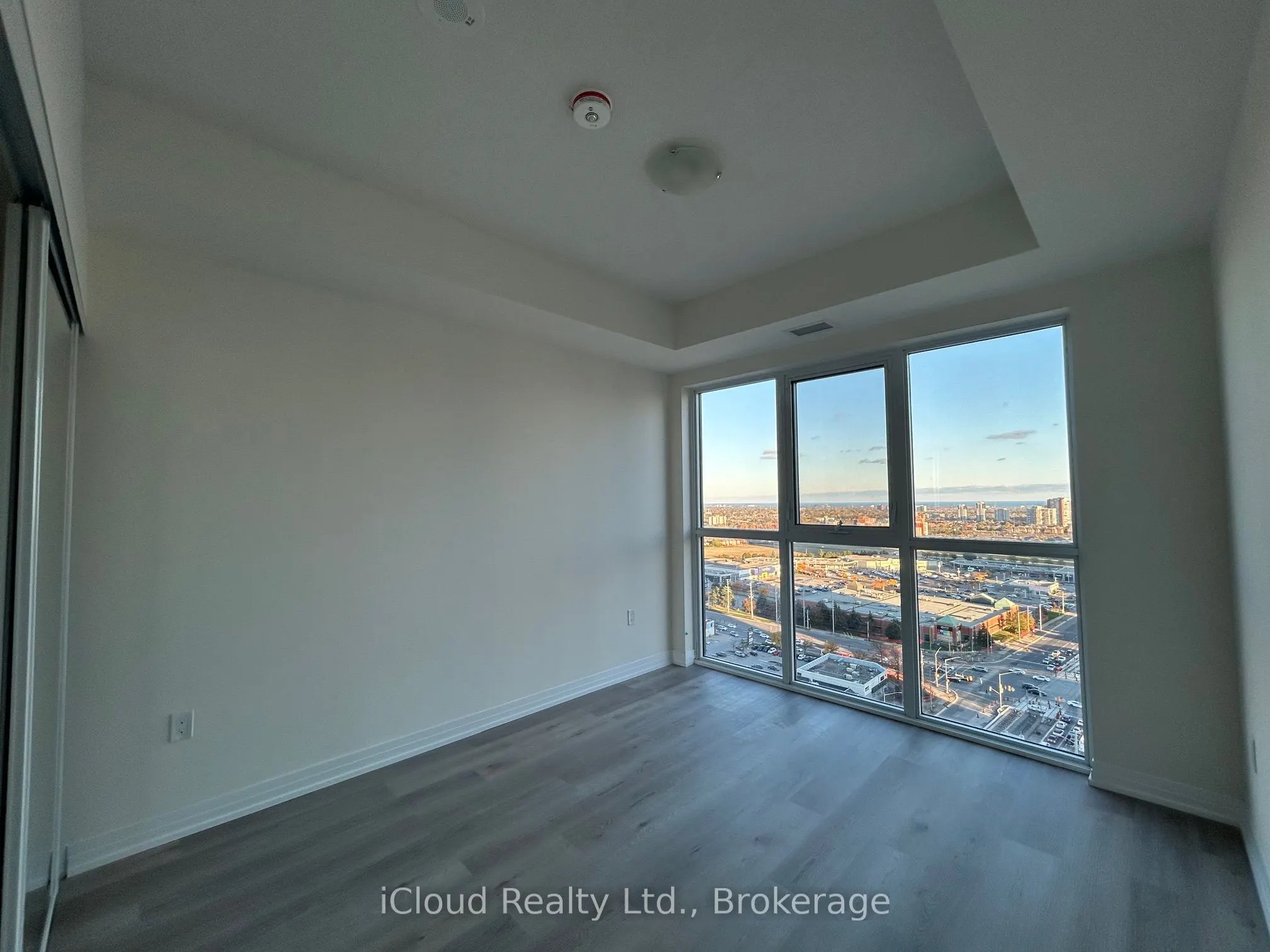 15 Watergarden Drive, #2002