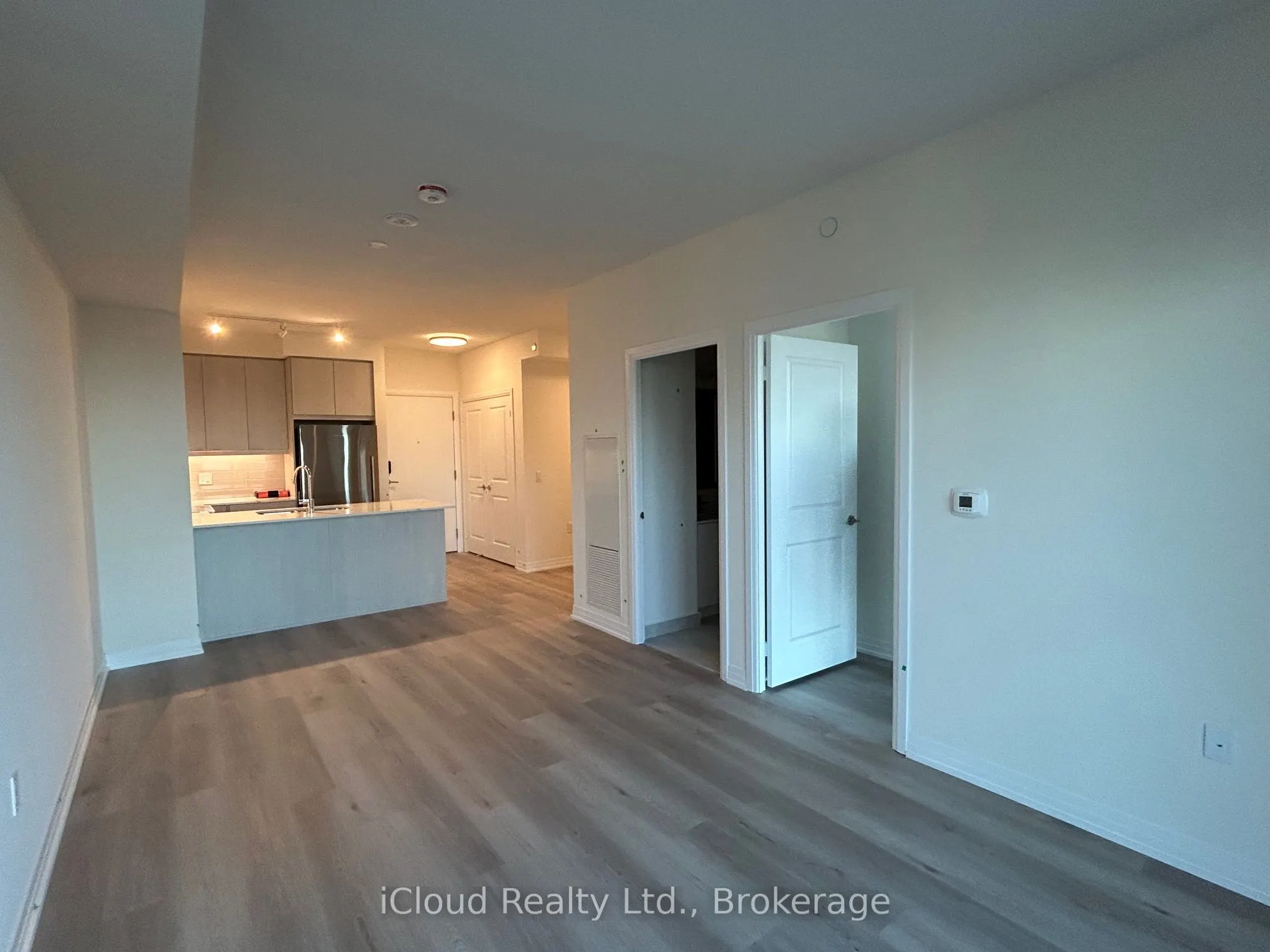 15 Watergarden Drive, #2002