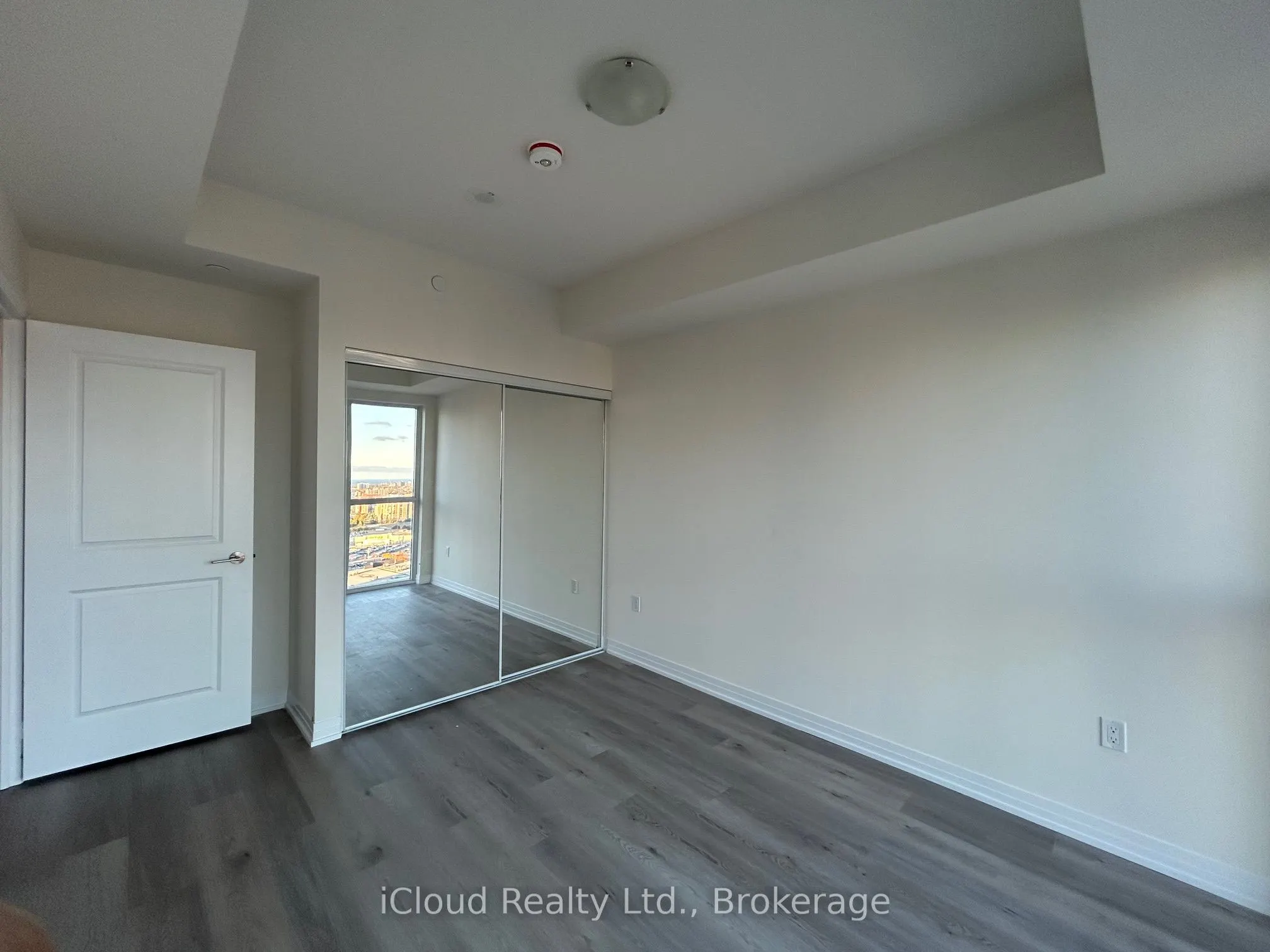 15 Watergarden Drive, #2002