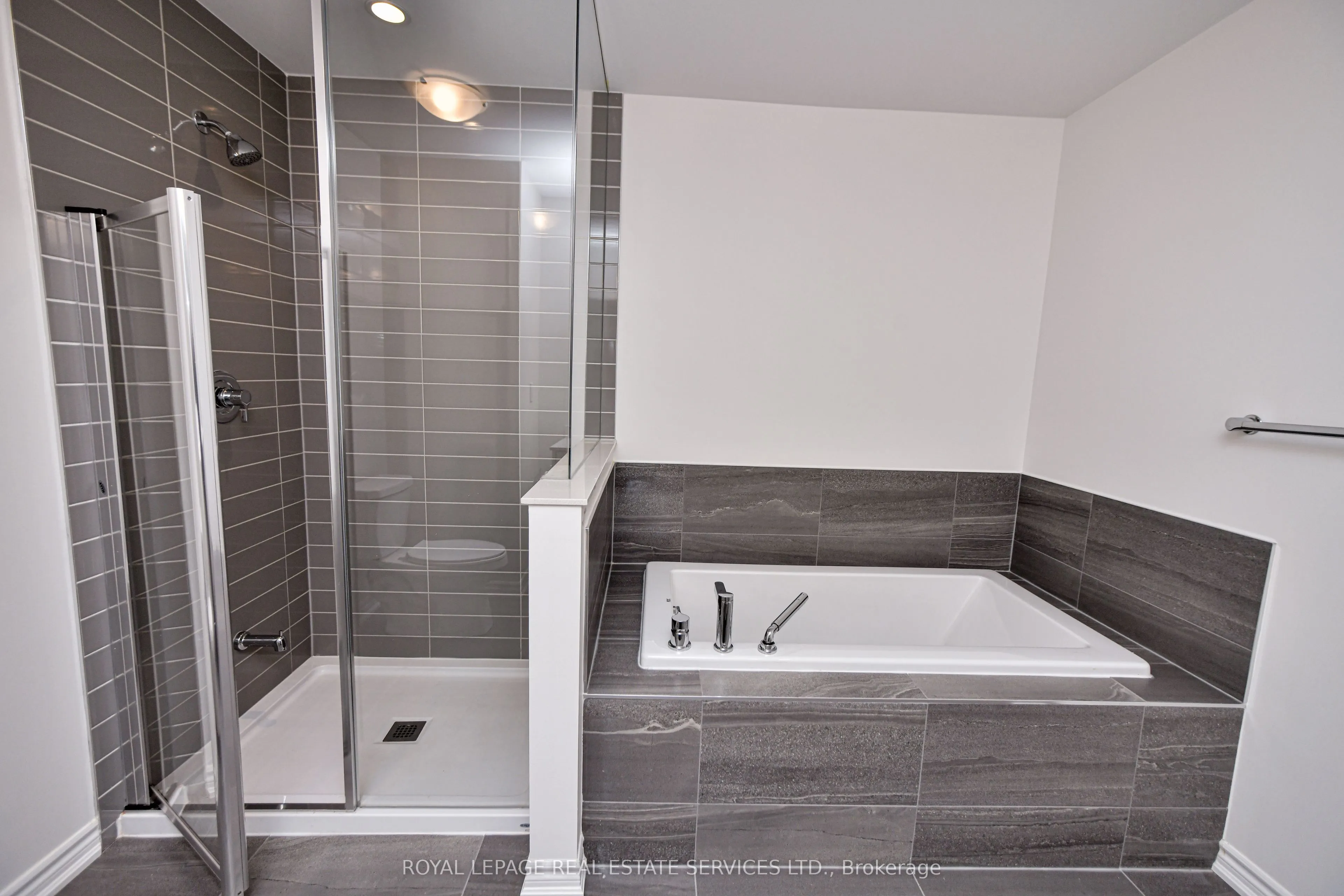 323 Thimbleweed Court