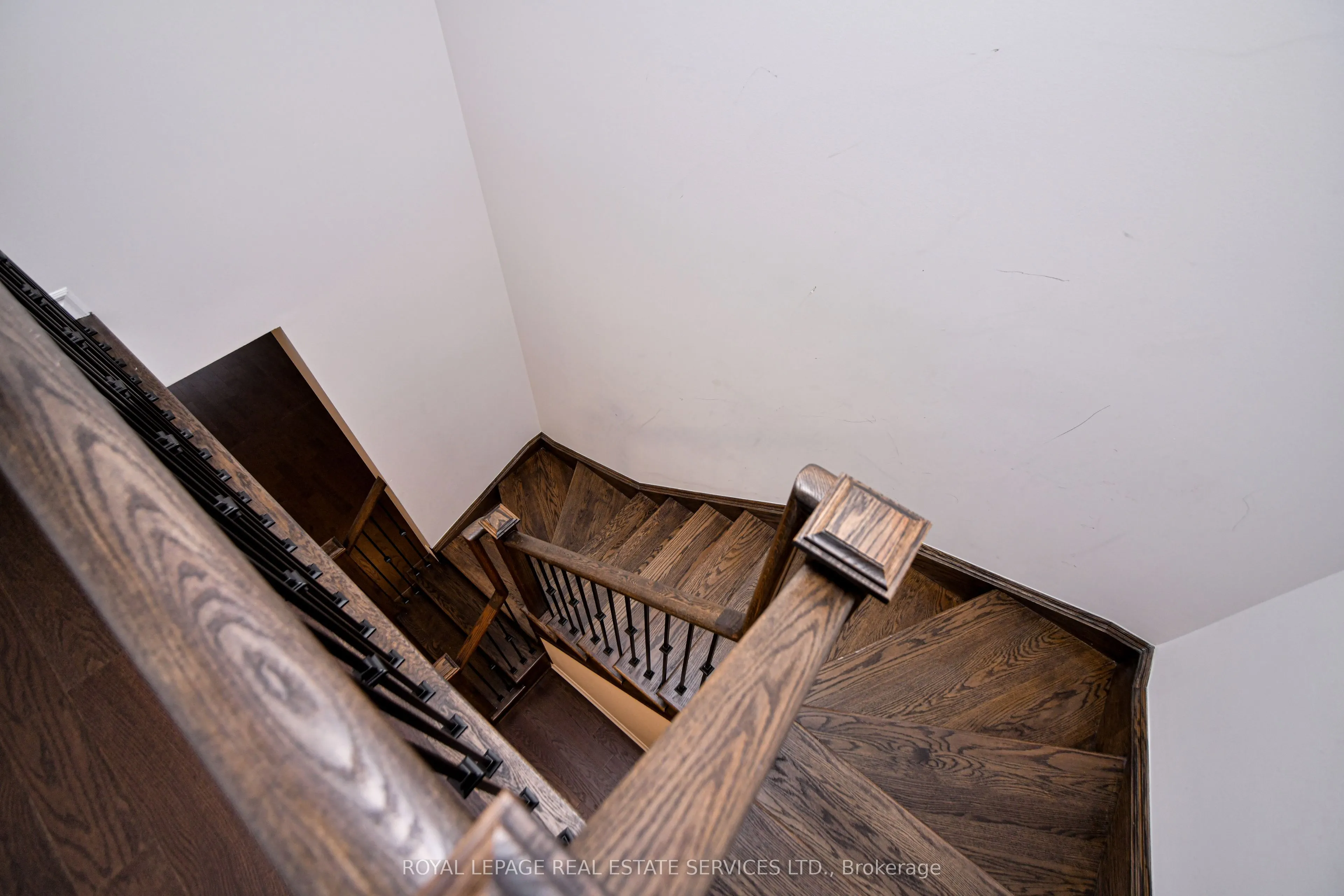 323 Thimbleweed Court