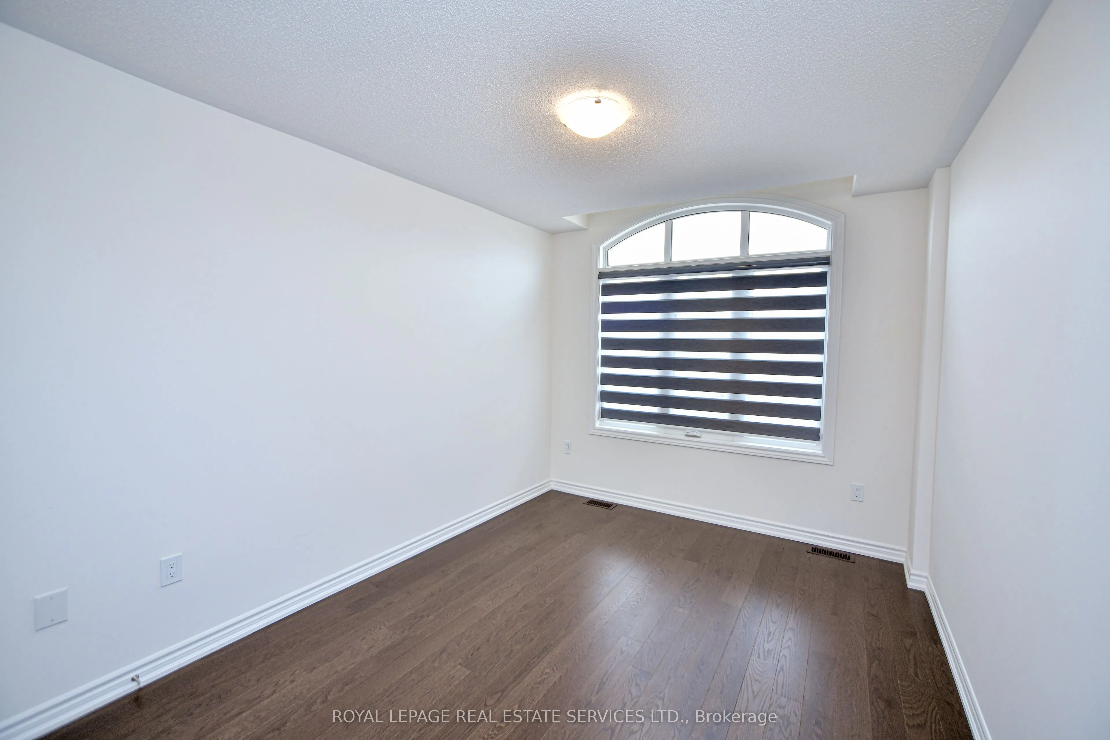 323 Thimbleweed Court