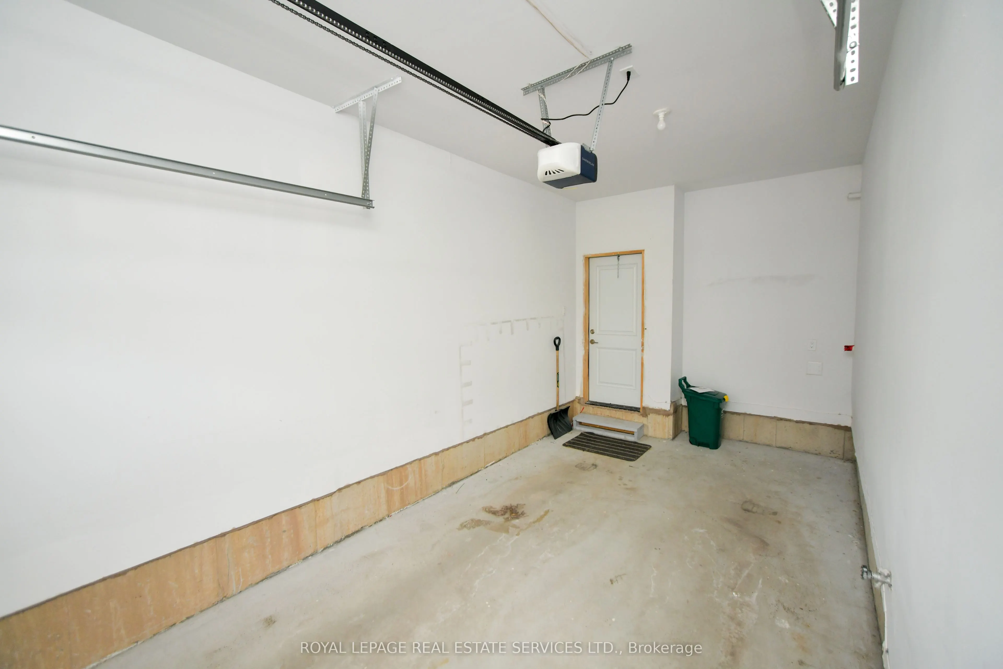 323 Thimbleweed Court