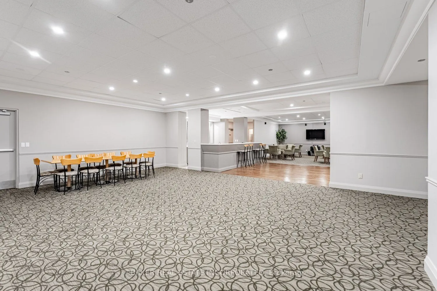 1150 Parkwest Place, #311