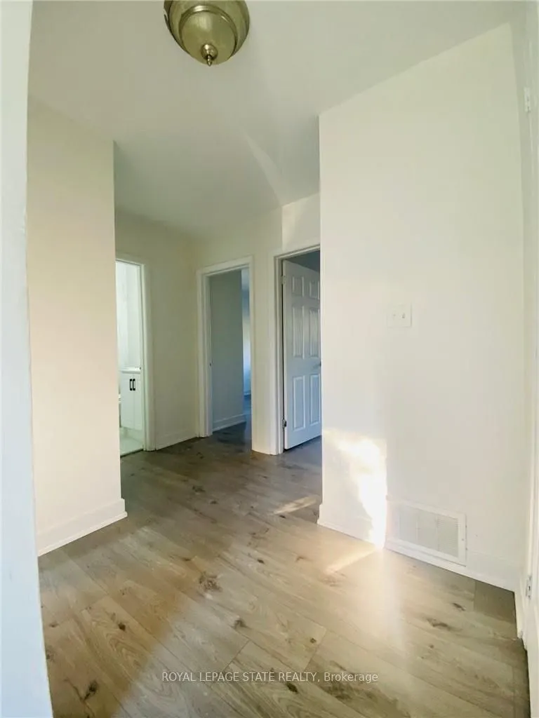 1379 Freeport (Main) Drive