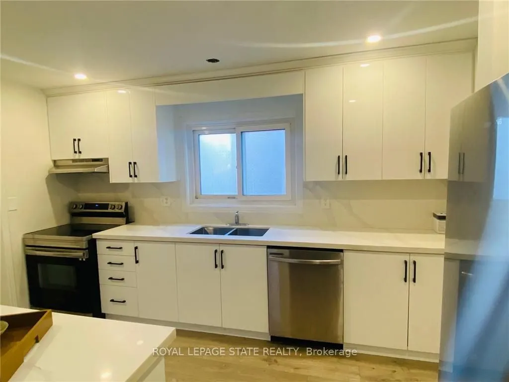 1379 Freeport (Main) Drive