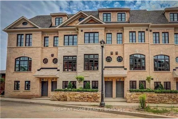 290 Royalton Common, #70