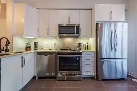 290 Royalton Common, #70