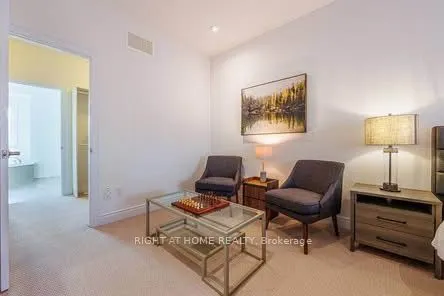 290 Royalton Common, #70