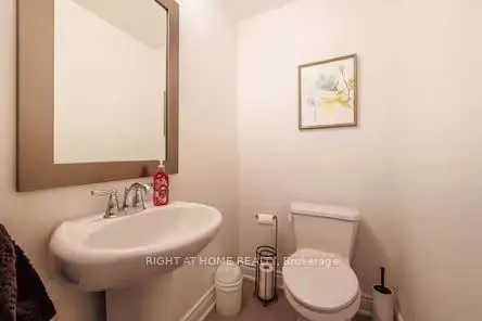 290 Royalton Common, #70