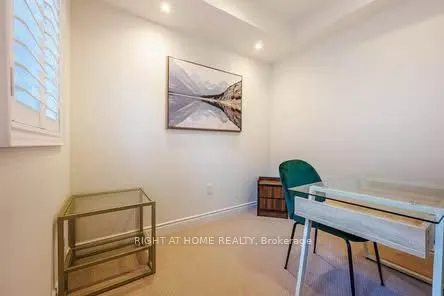 290 Royalton Common, #70