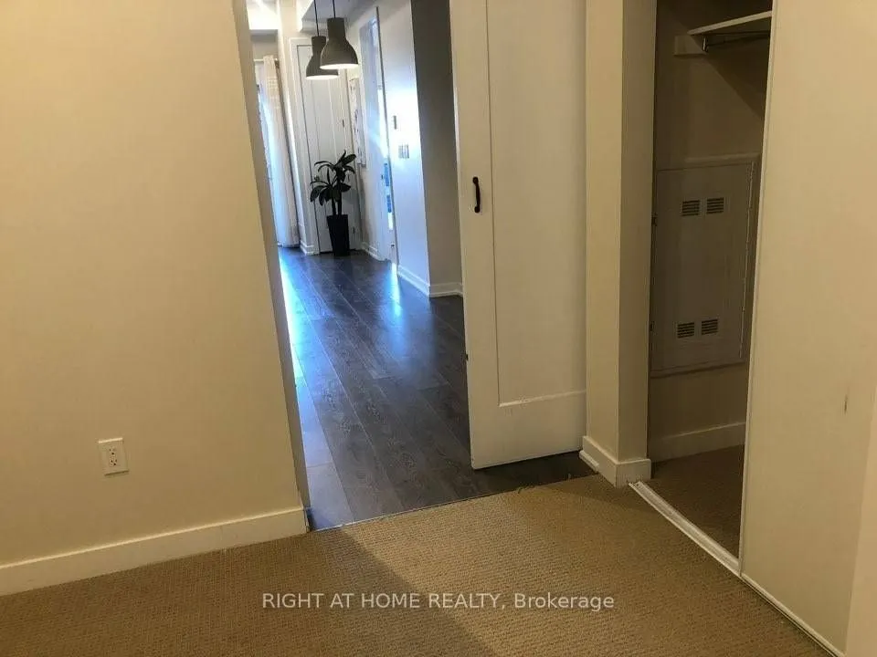 4040 Upper middle Road, #116