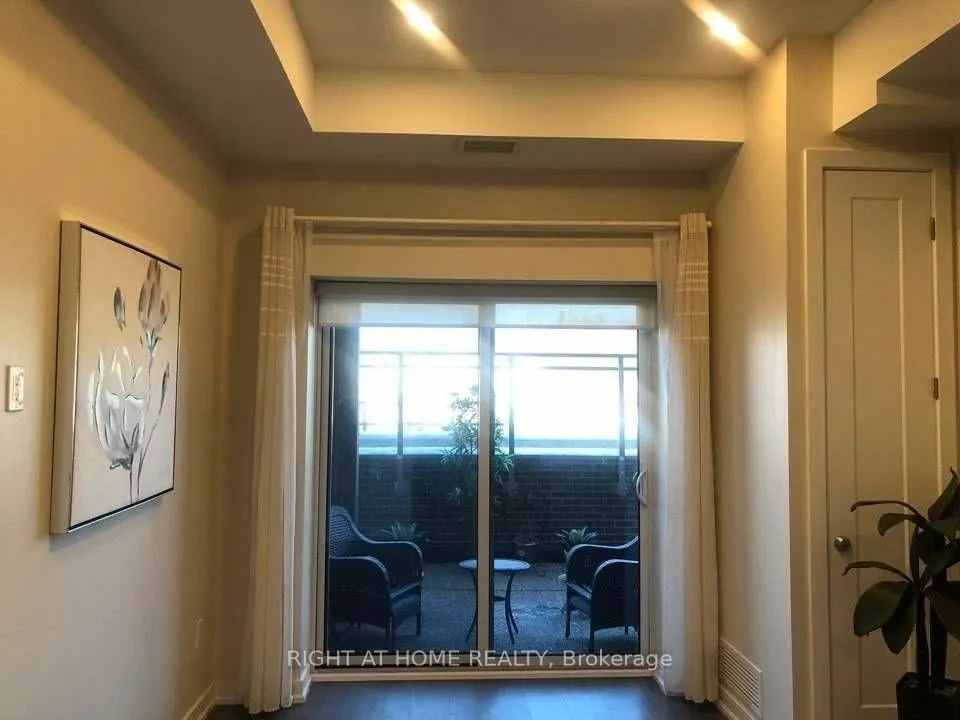 4040 Upper middle Road, #116