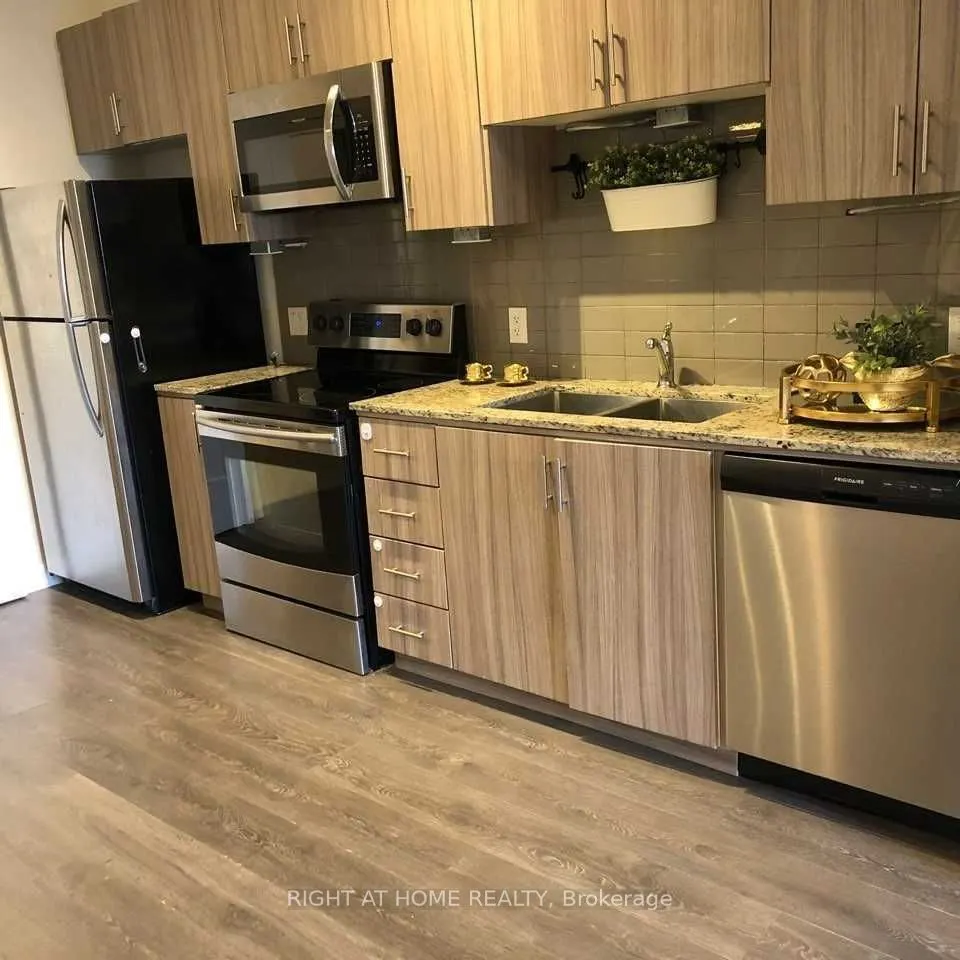 4040 Upper middle Road, #116