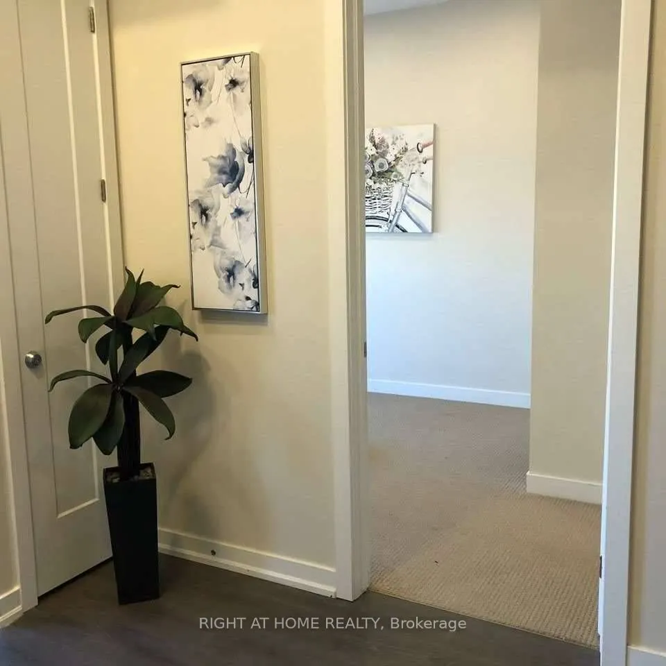 4040 Upper middle Road, #116