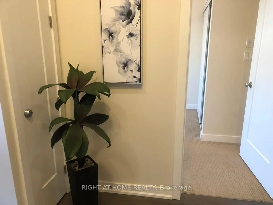 4040 Upper middle Road, #116