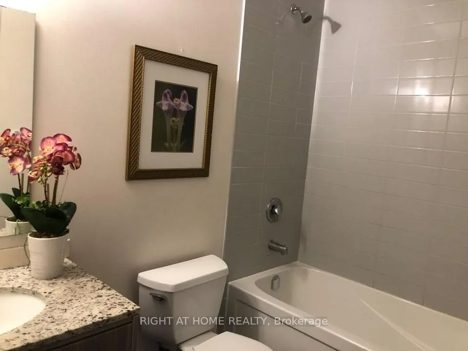 4040 Upper middle Road, #116