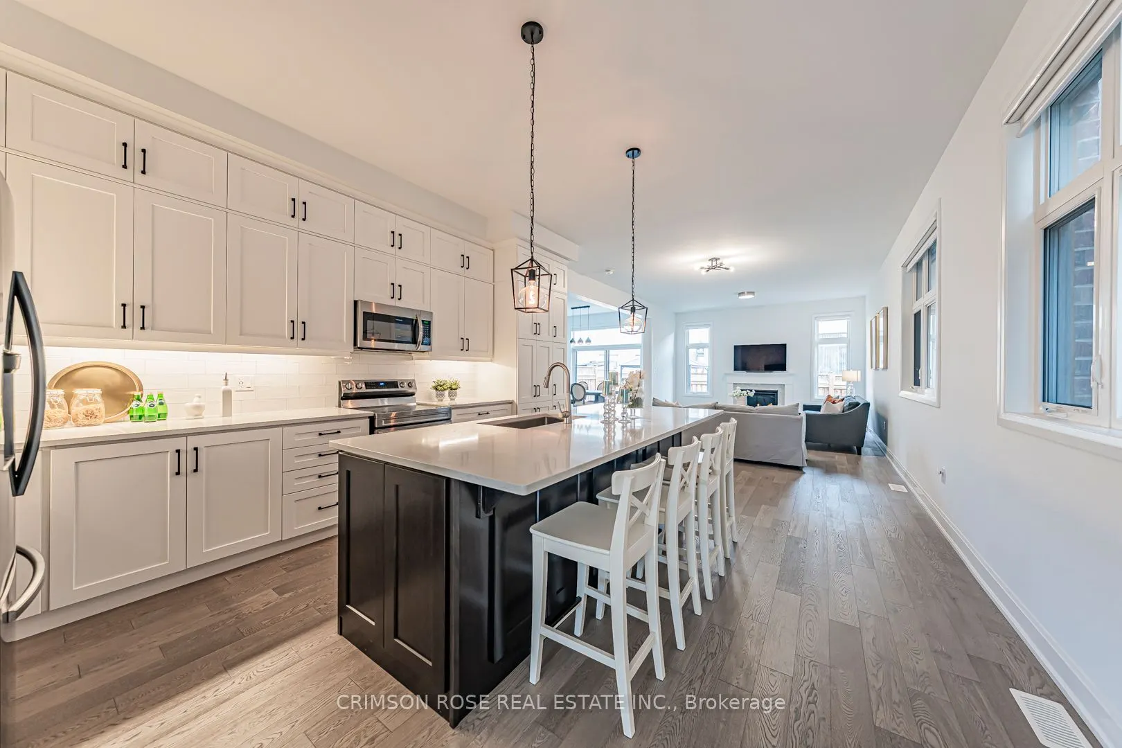 3045 William Cutmore Boulevard