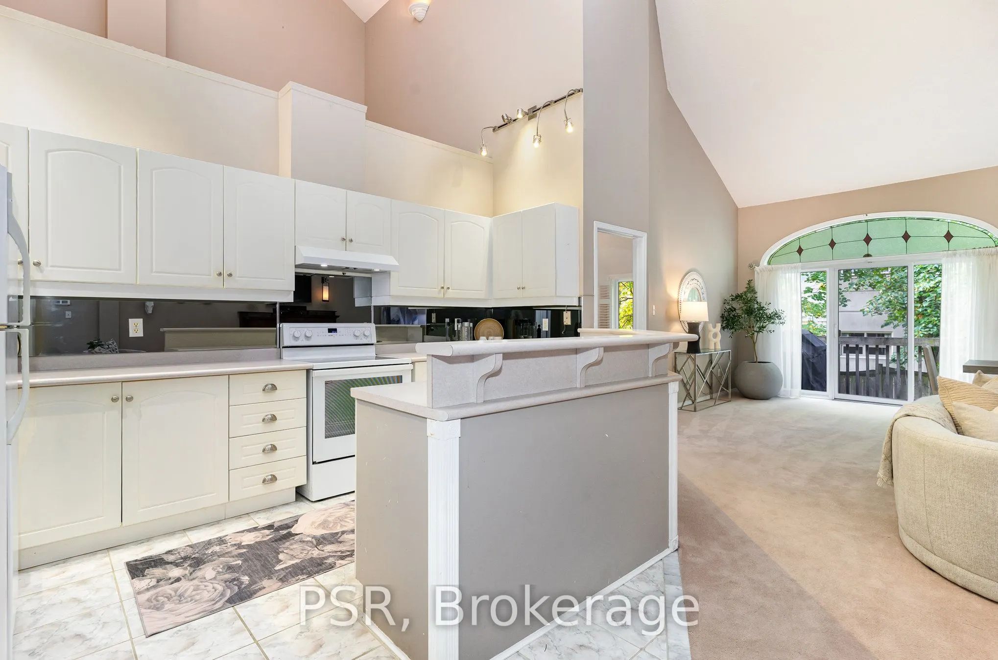 1010 Cristina Court, #17