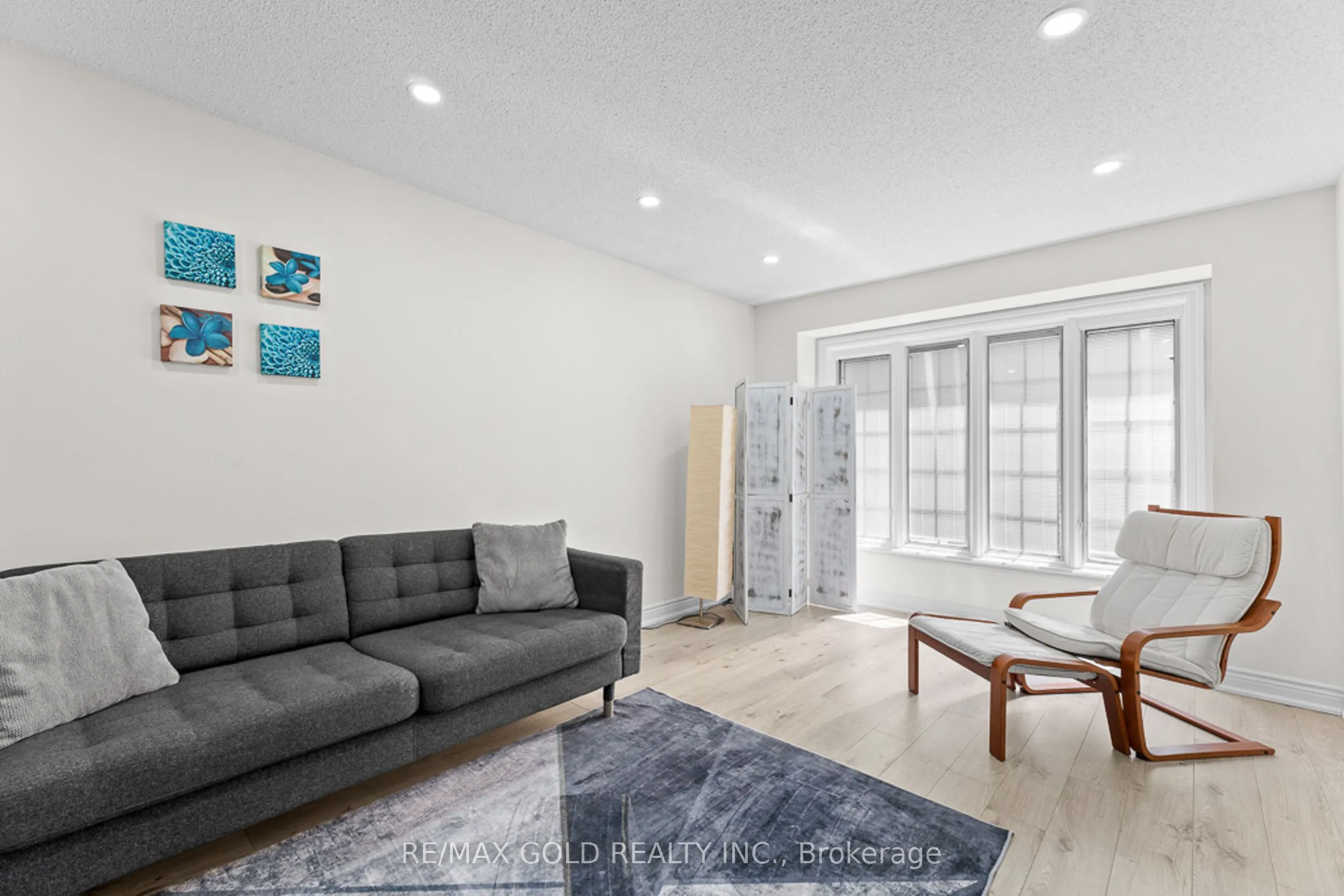 20 Mountainberry Road