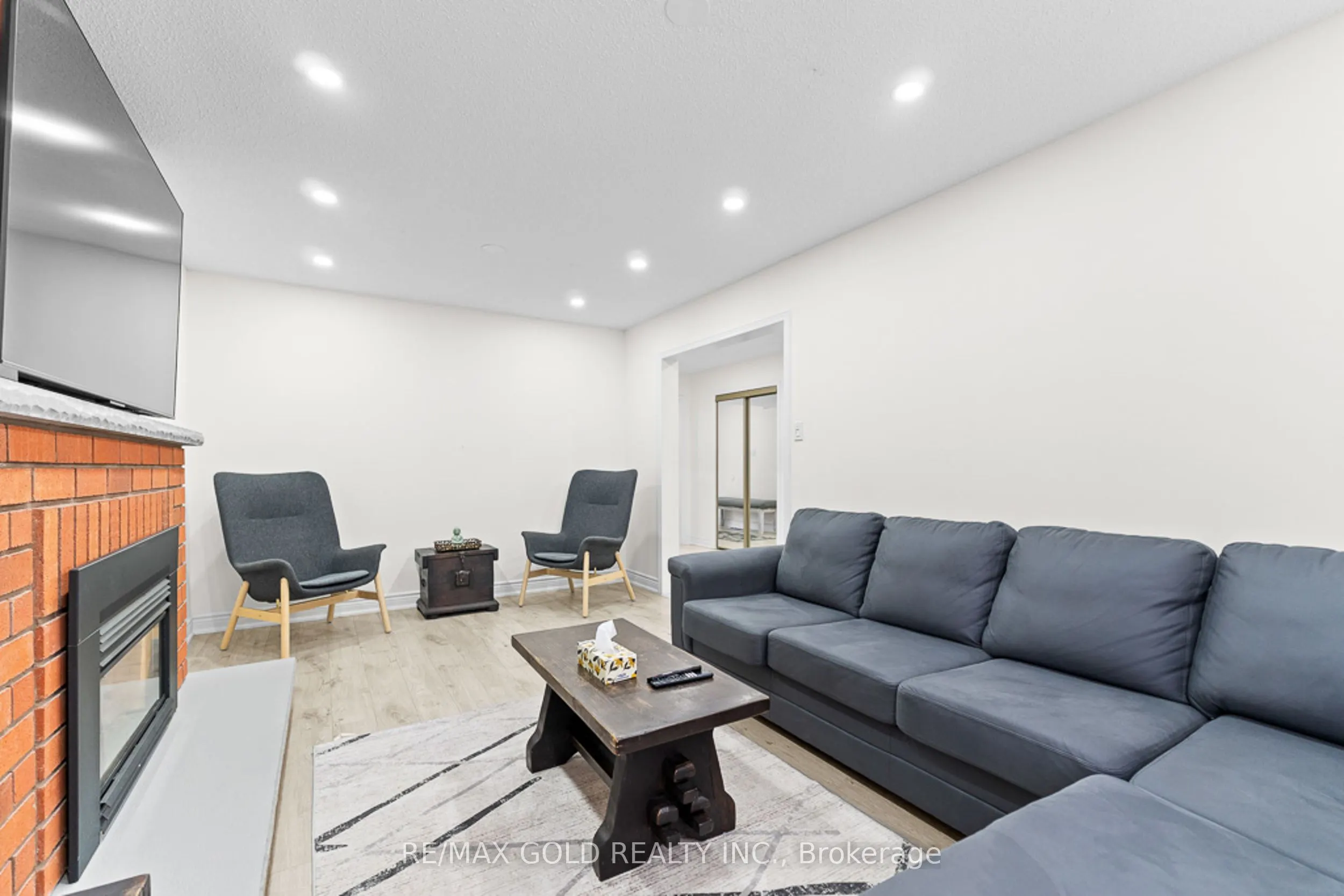 20 Mountainberry Road