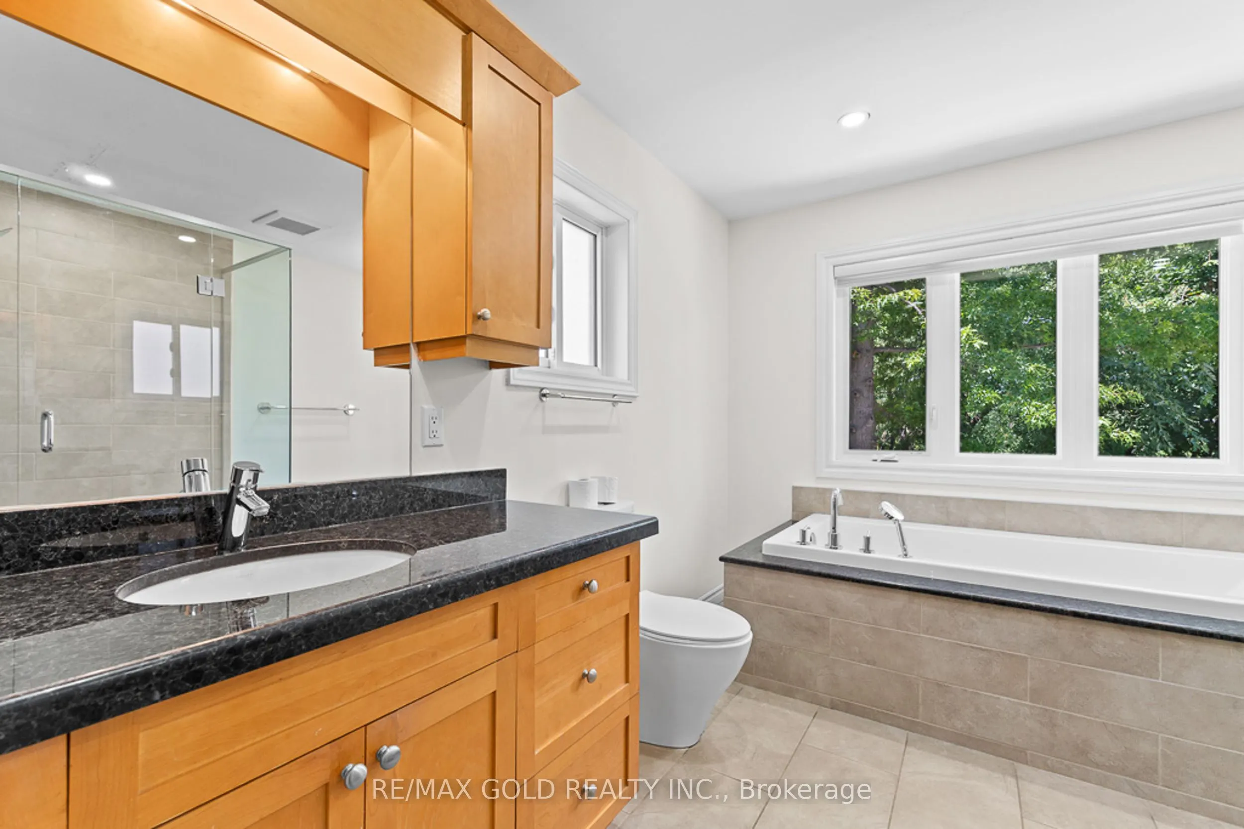 20 Mountainberry Road