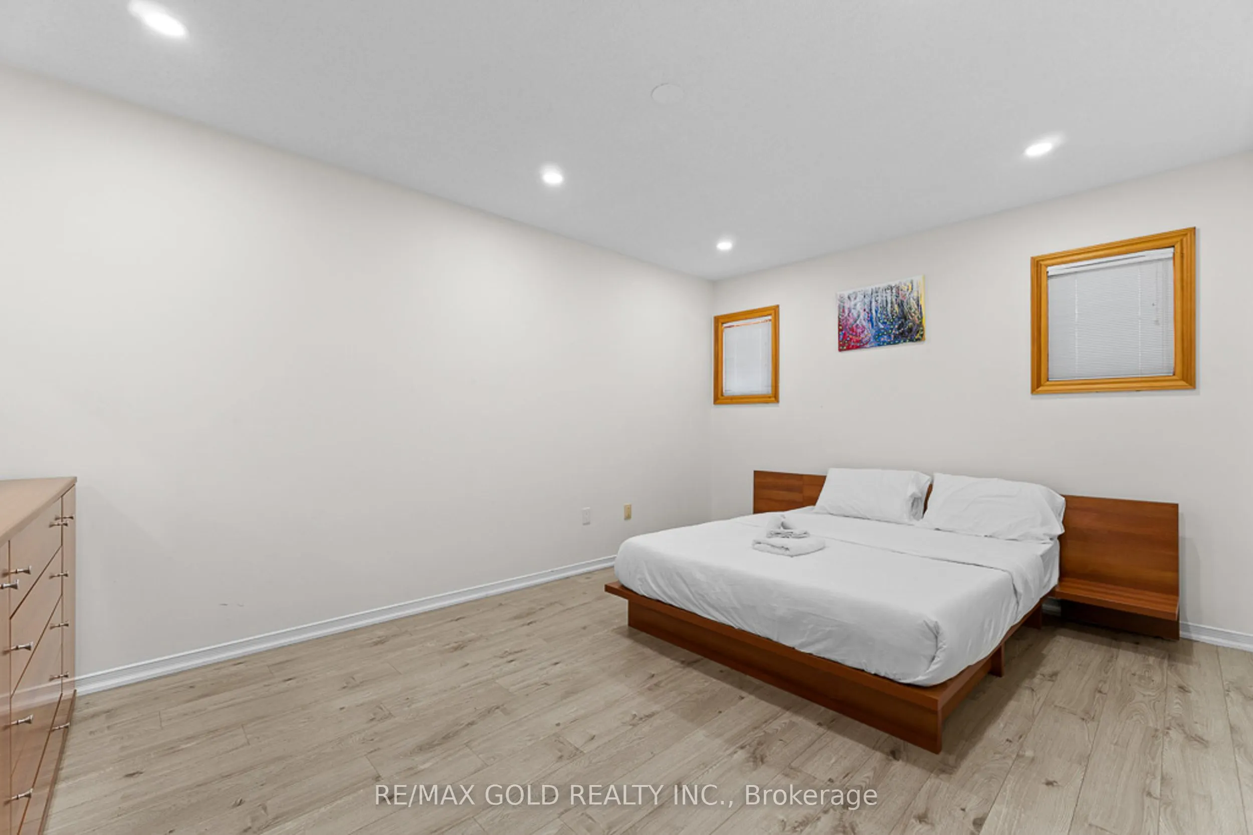 20 Mountainberry Road