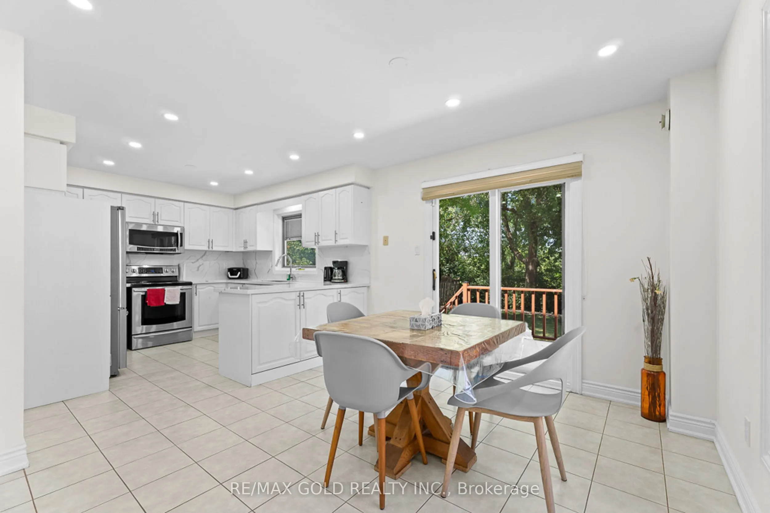 20 Mountainberry Road