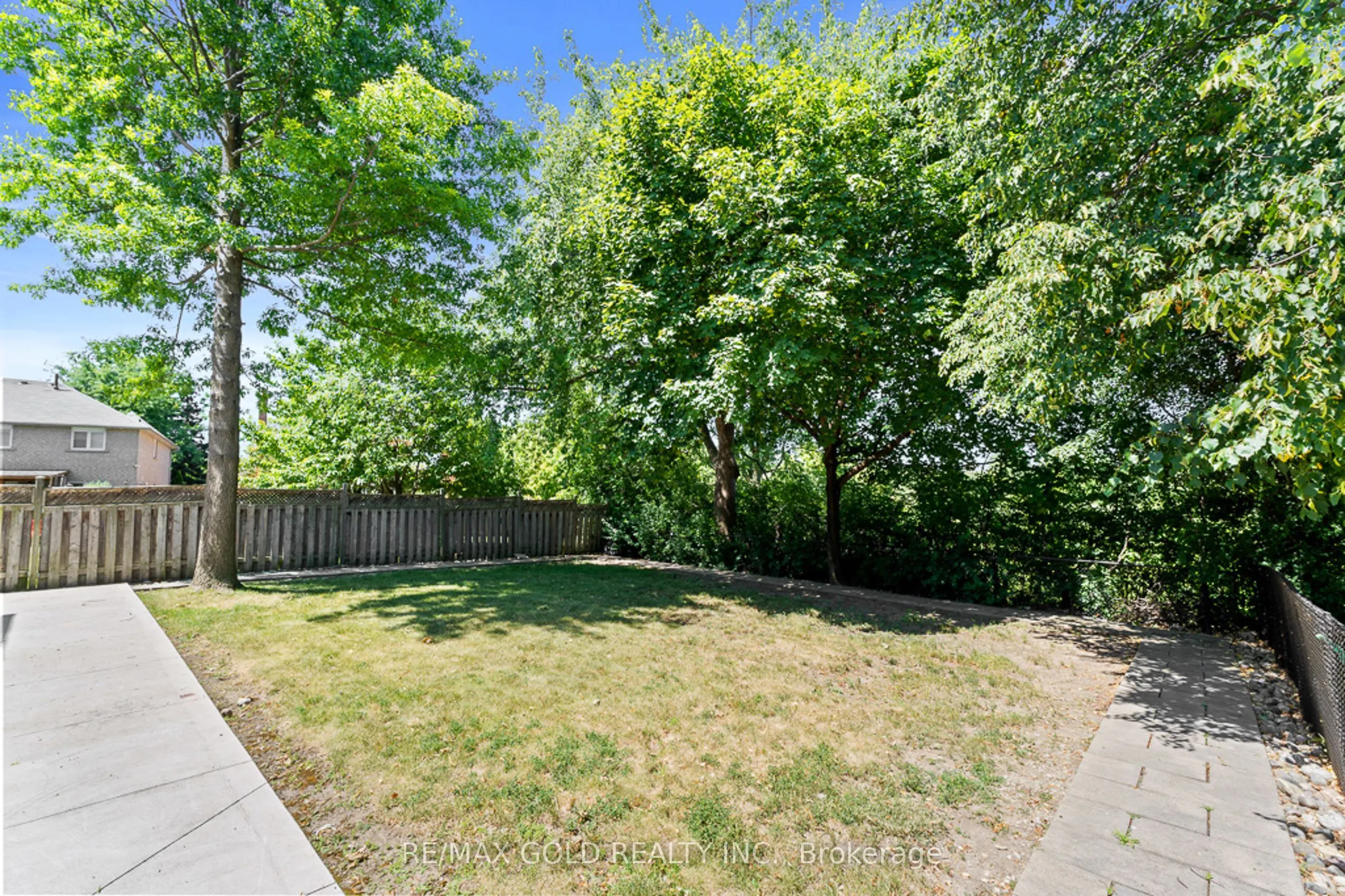 20 Mountainberry Road