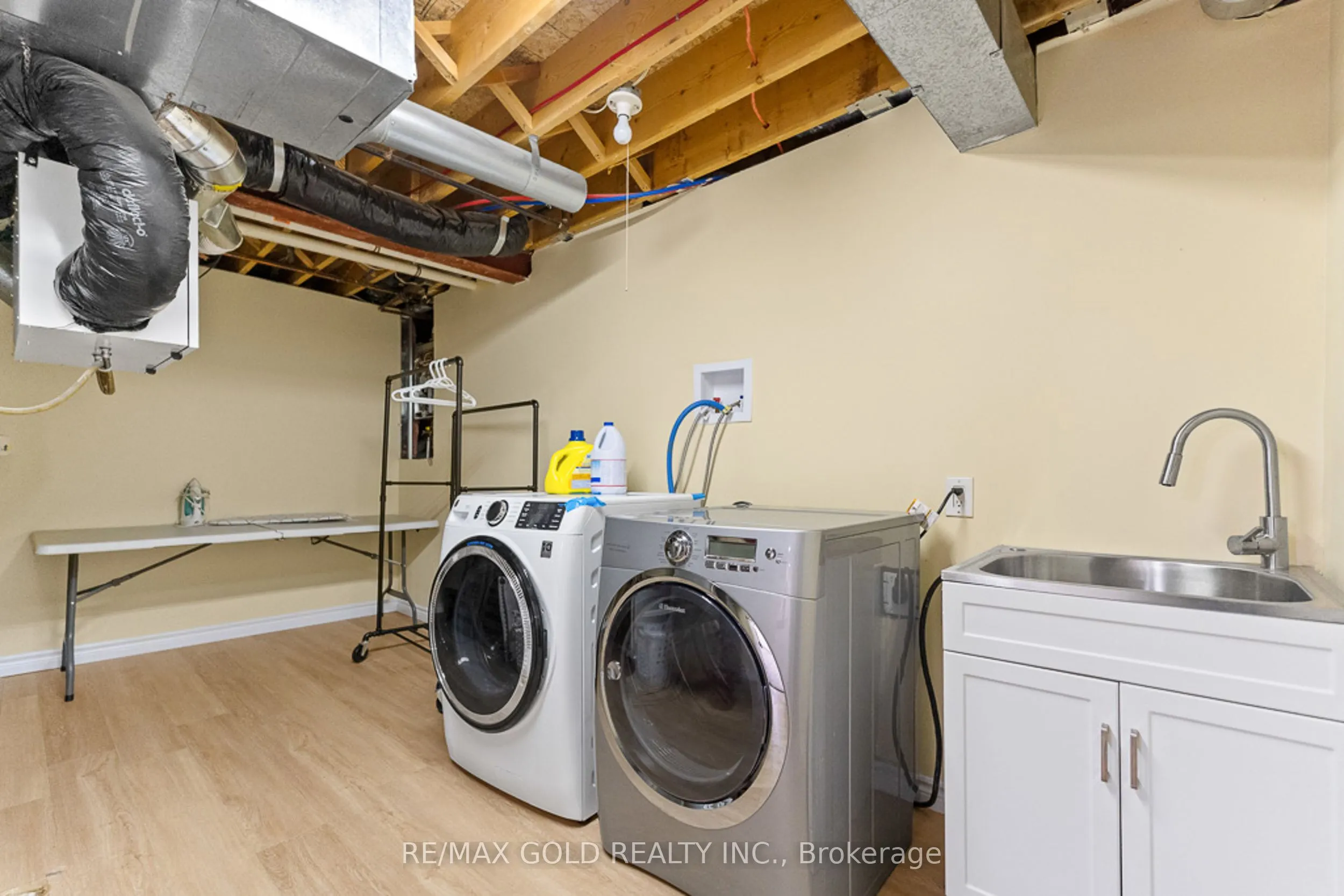 20 Mountainberry Road