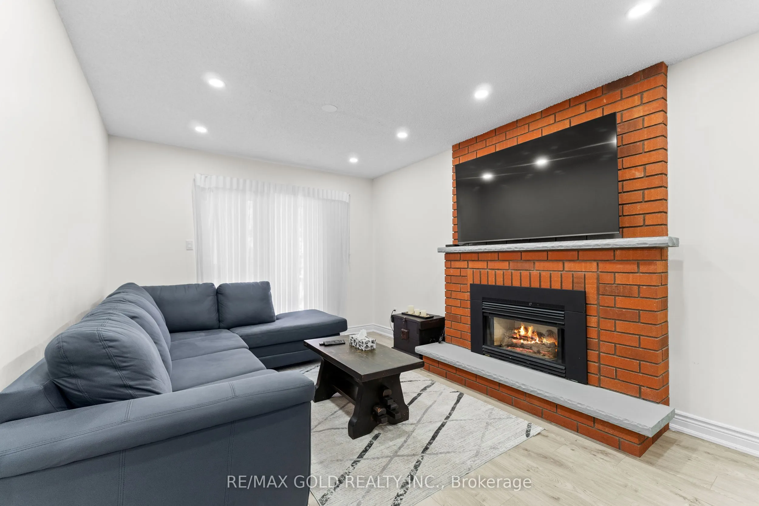 20 Mountainberry Road