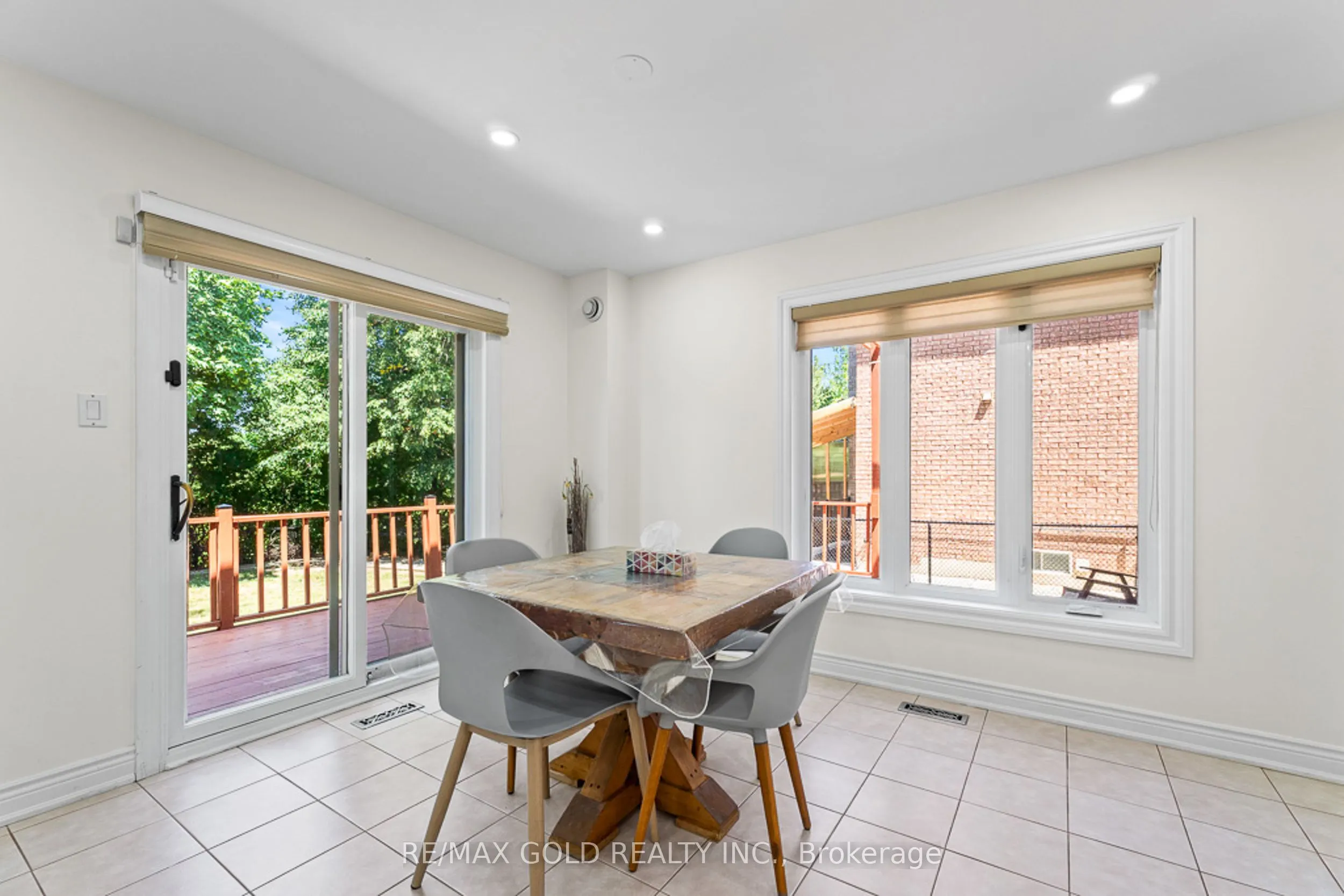 20 Mountainberry Road