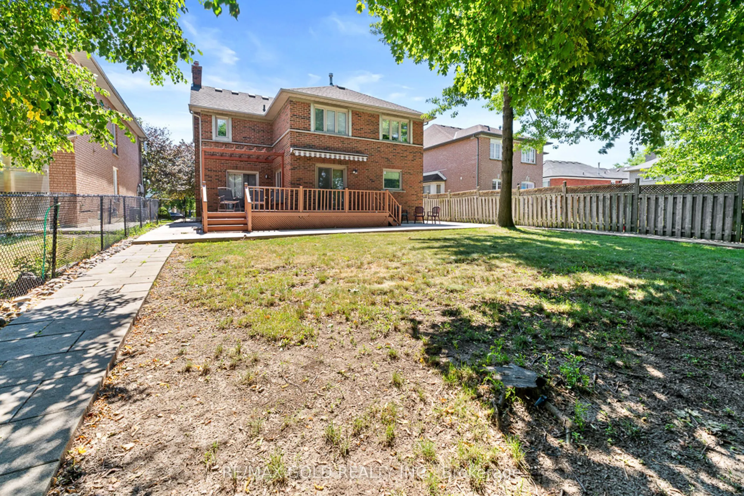 20 Mountainberry Road