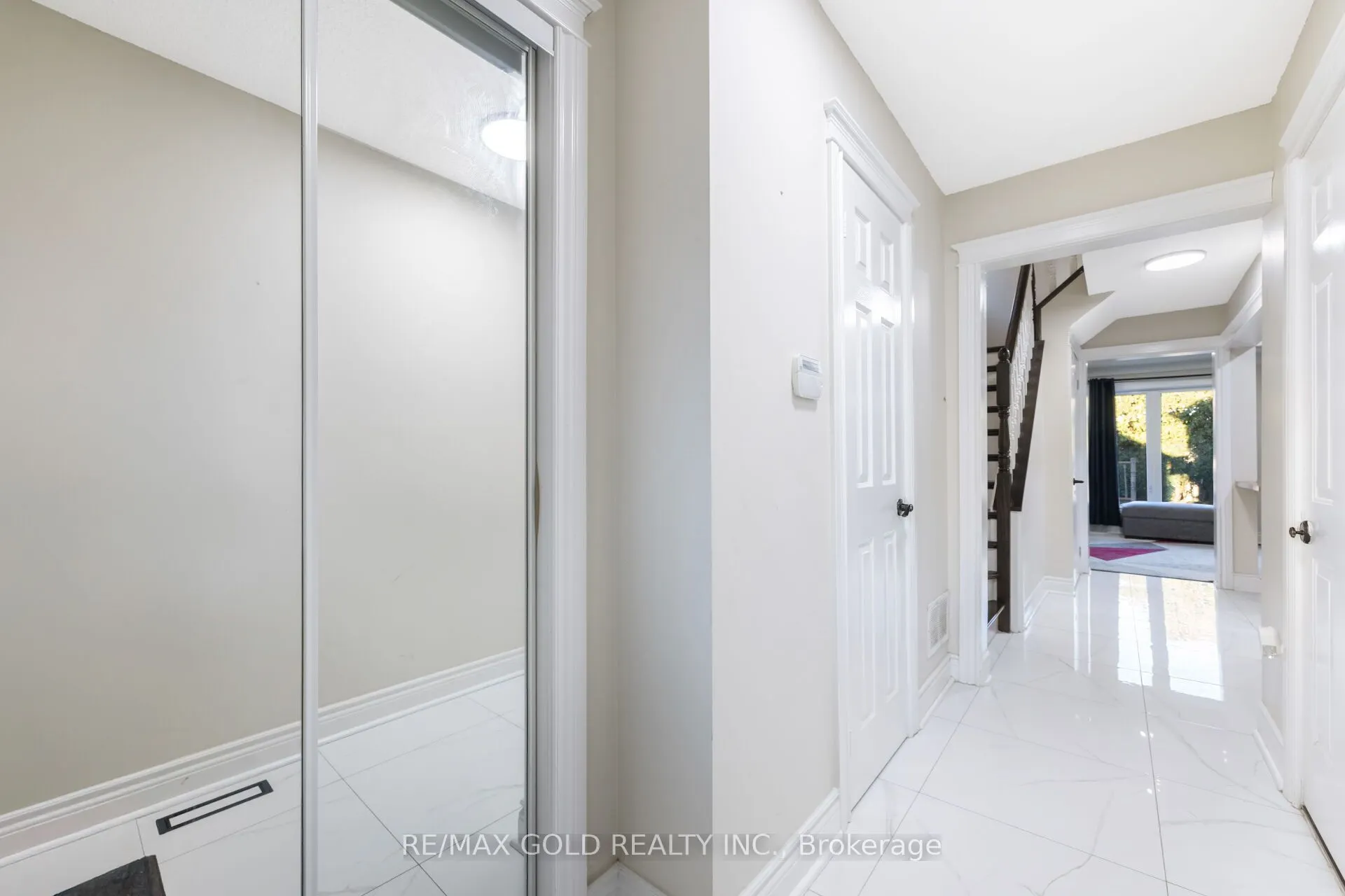 63 Mount Fuji Crescent