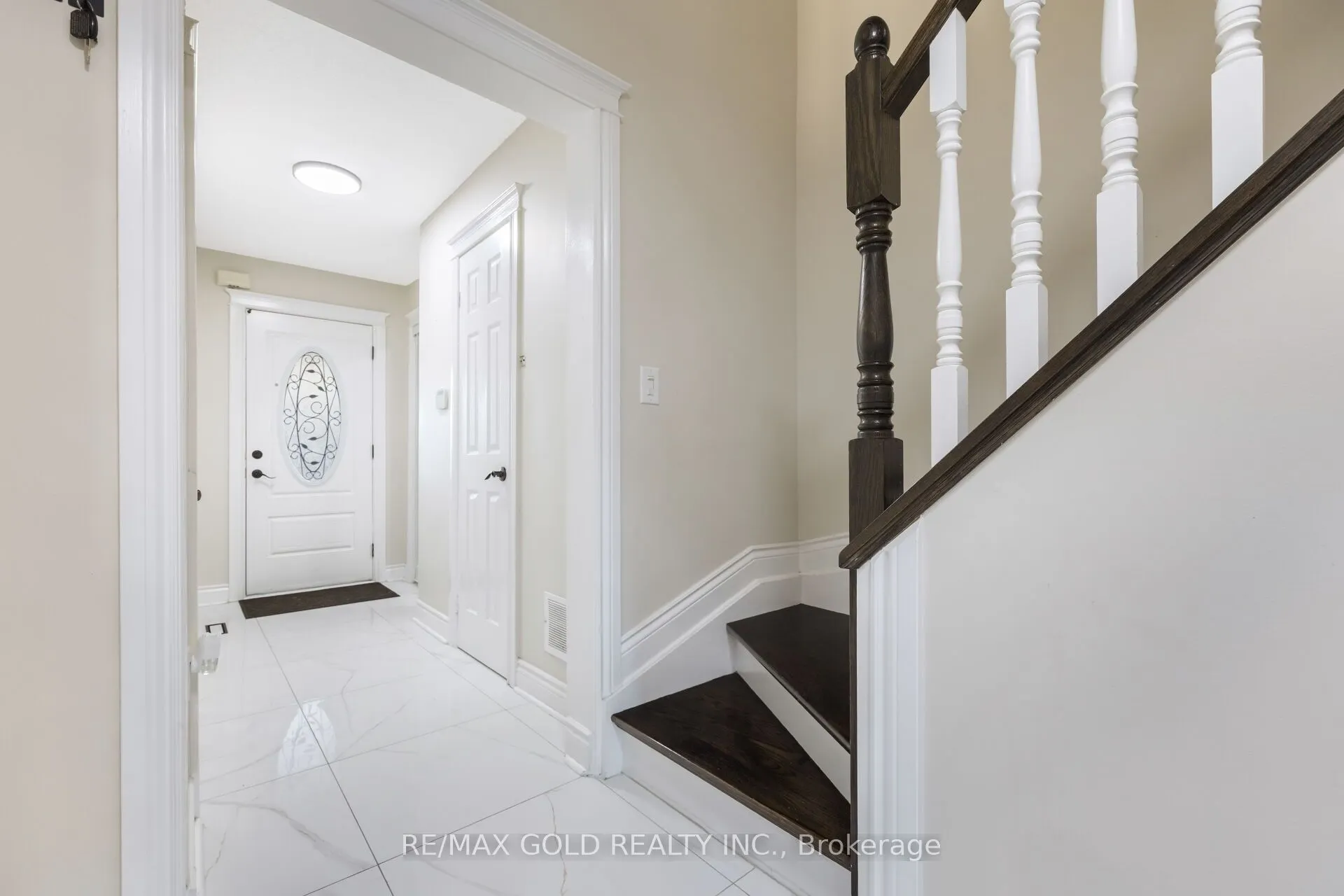 63 Mount Fuji Crescent