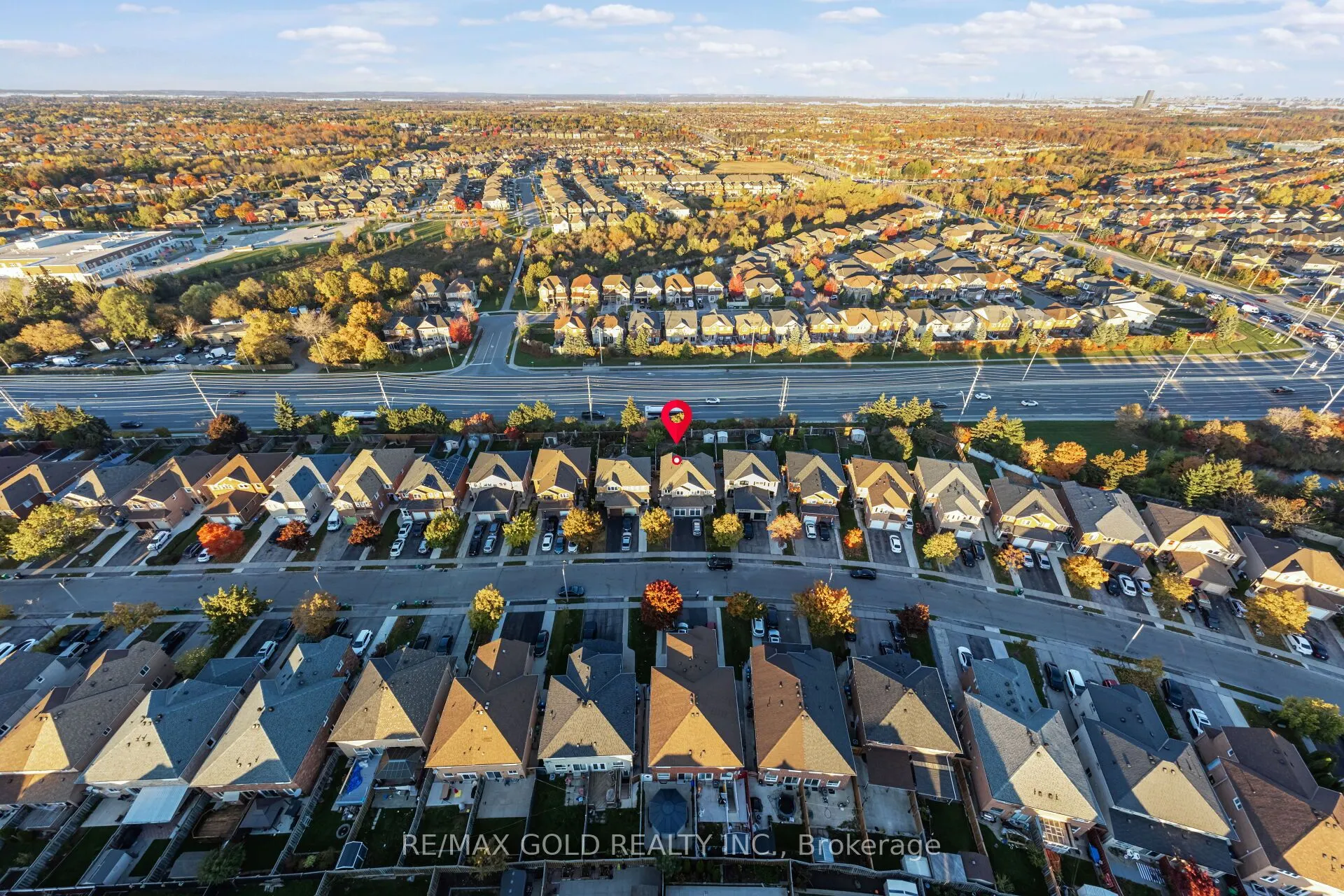 63 Mount Fuji Crescent