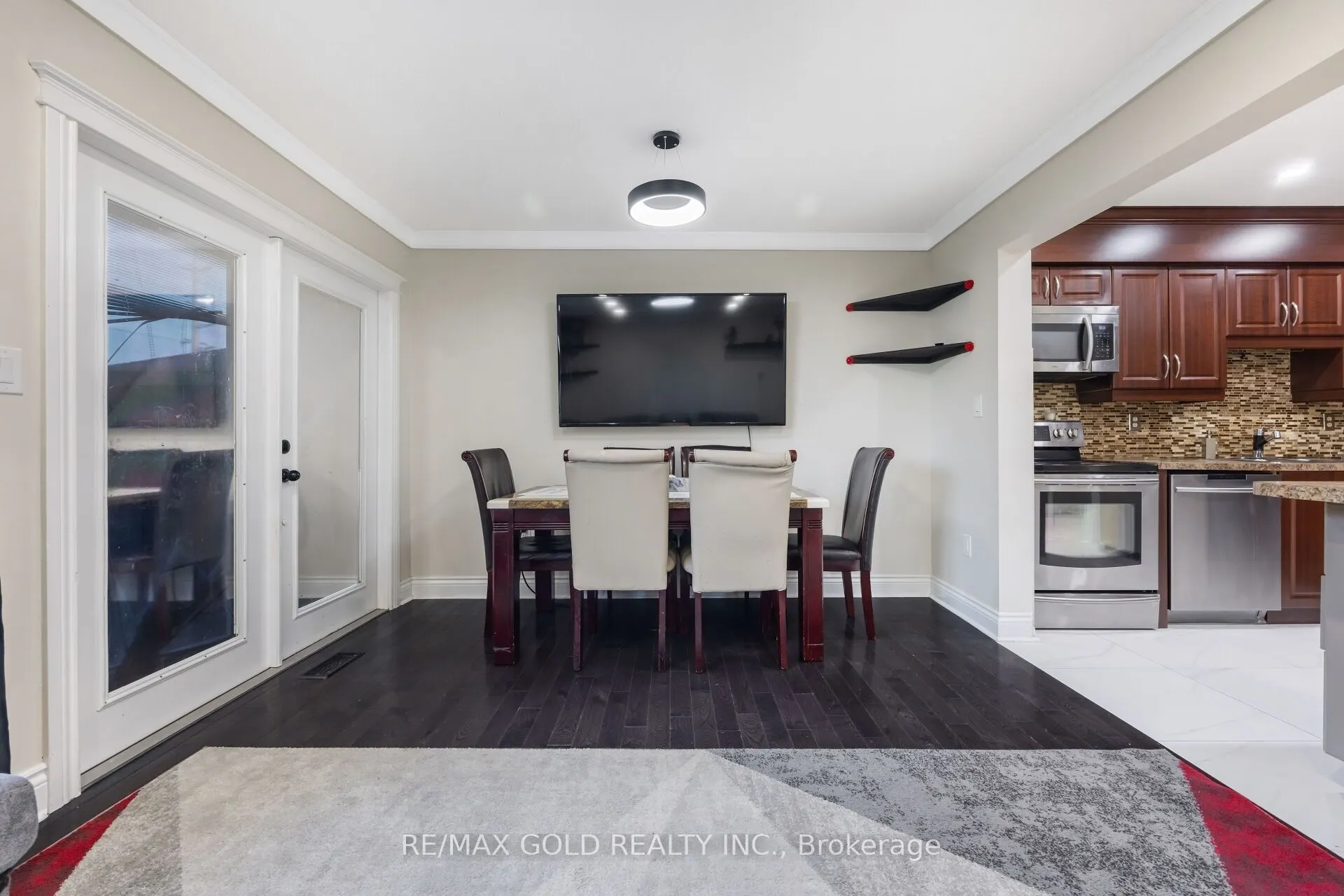 63 Mount Fuji Crescent