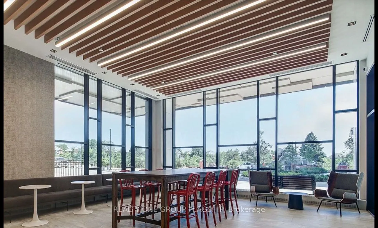 2485 Eglinton Avenue W, #401