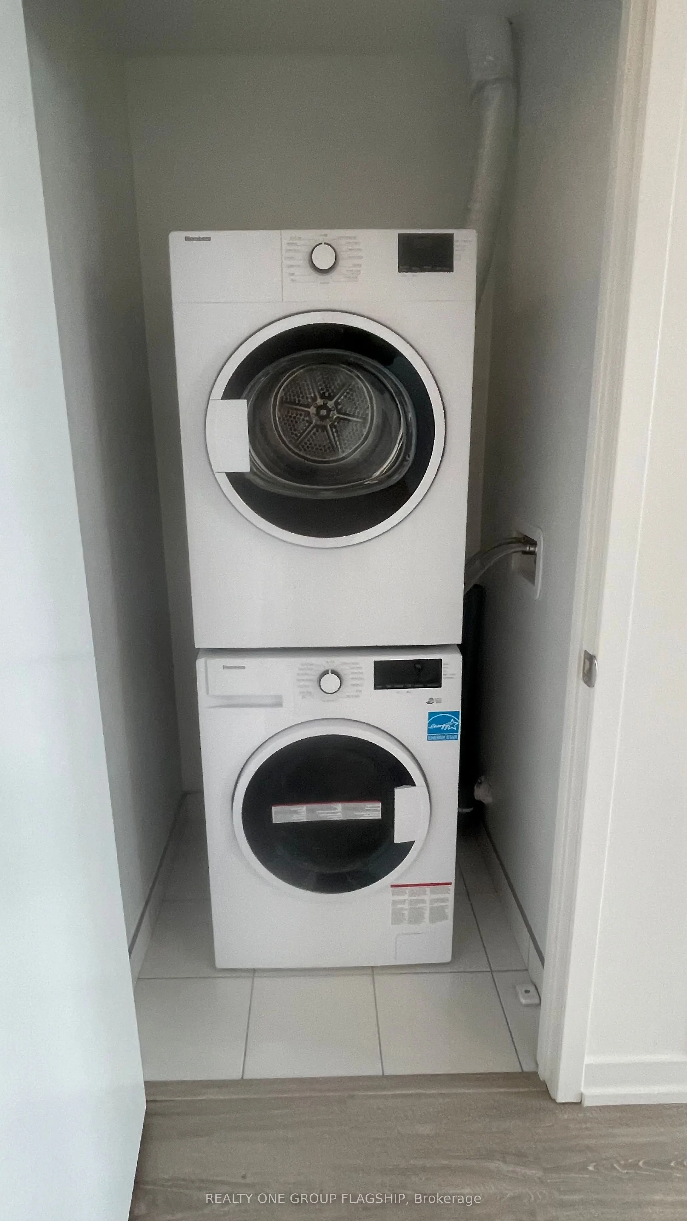 2485 Eglinton Avenue W, #401