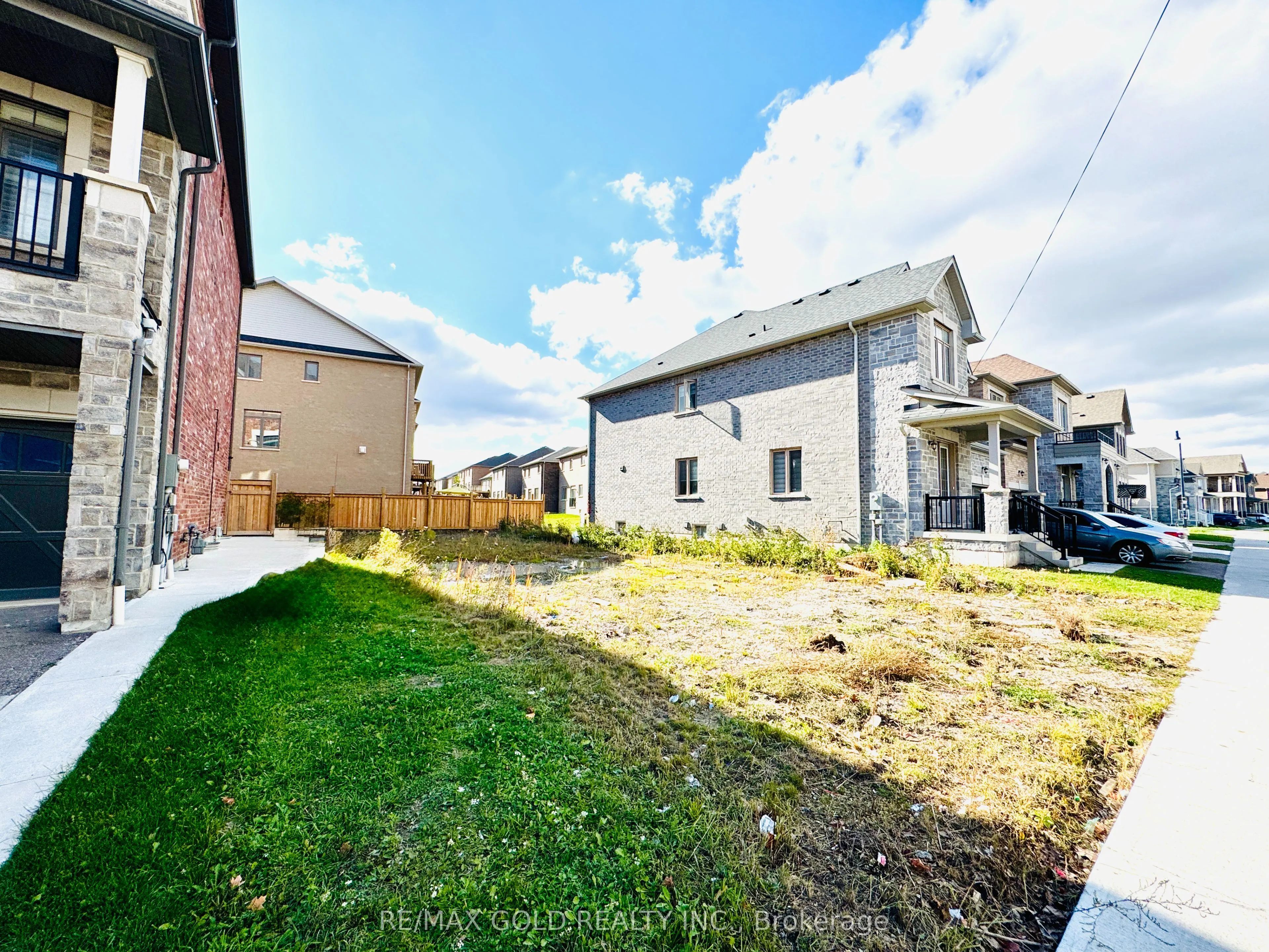 180 Thornbush Boulevard