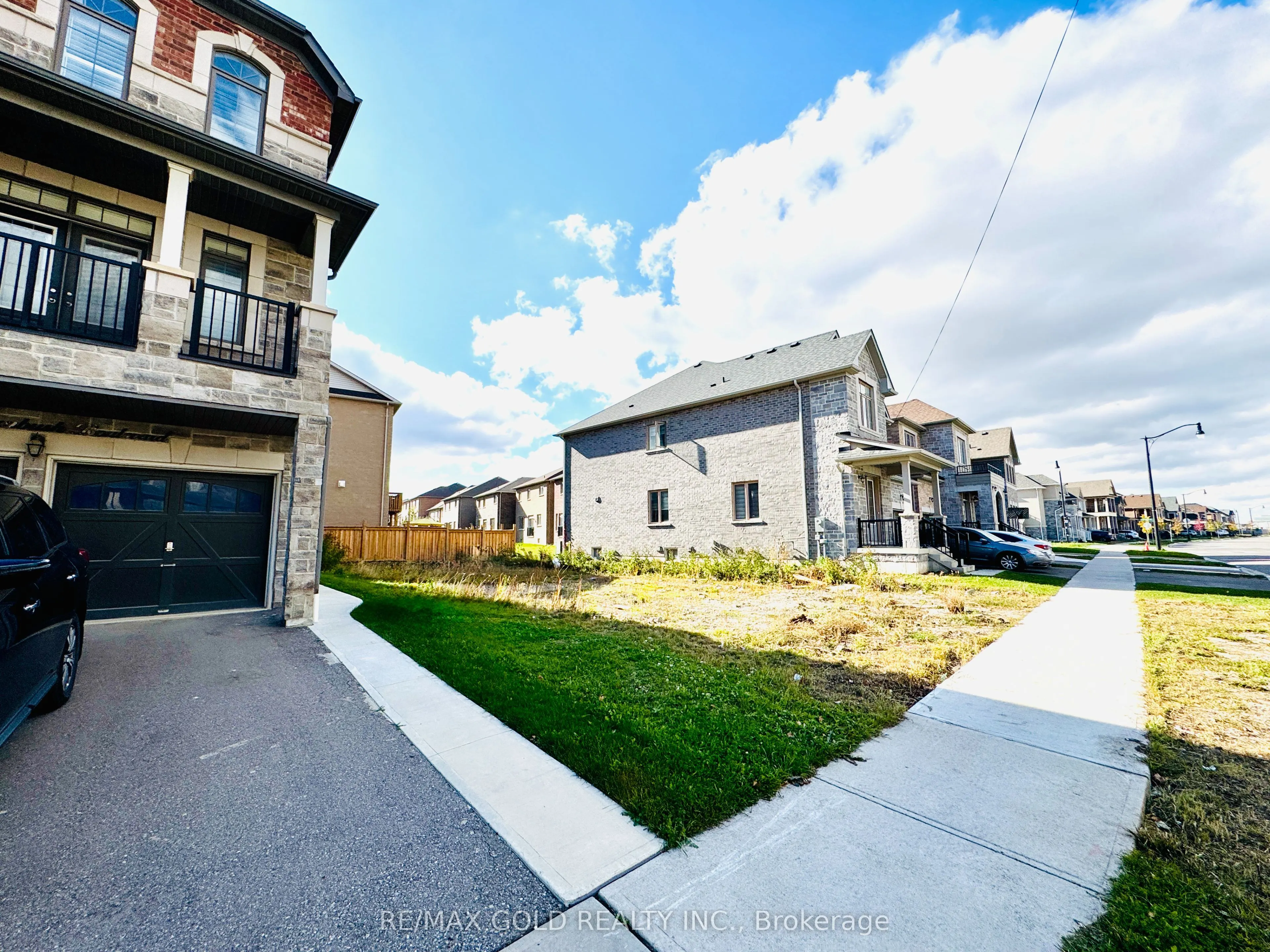 180 Thornbush Boulevard