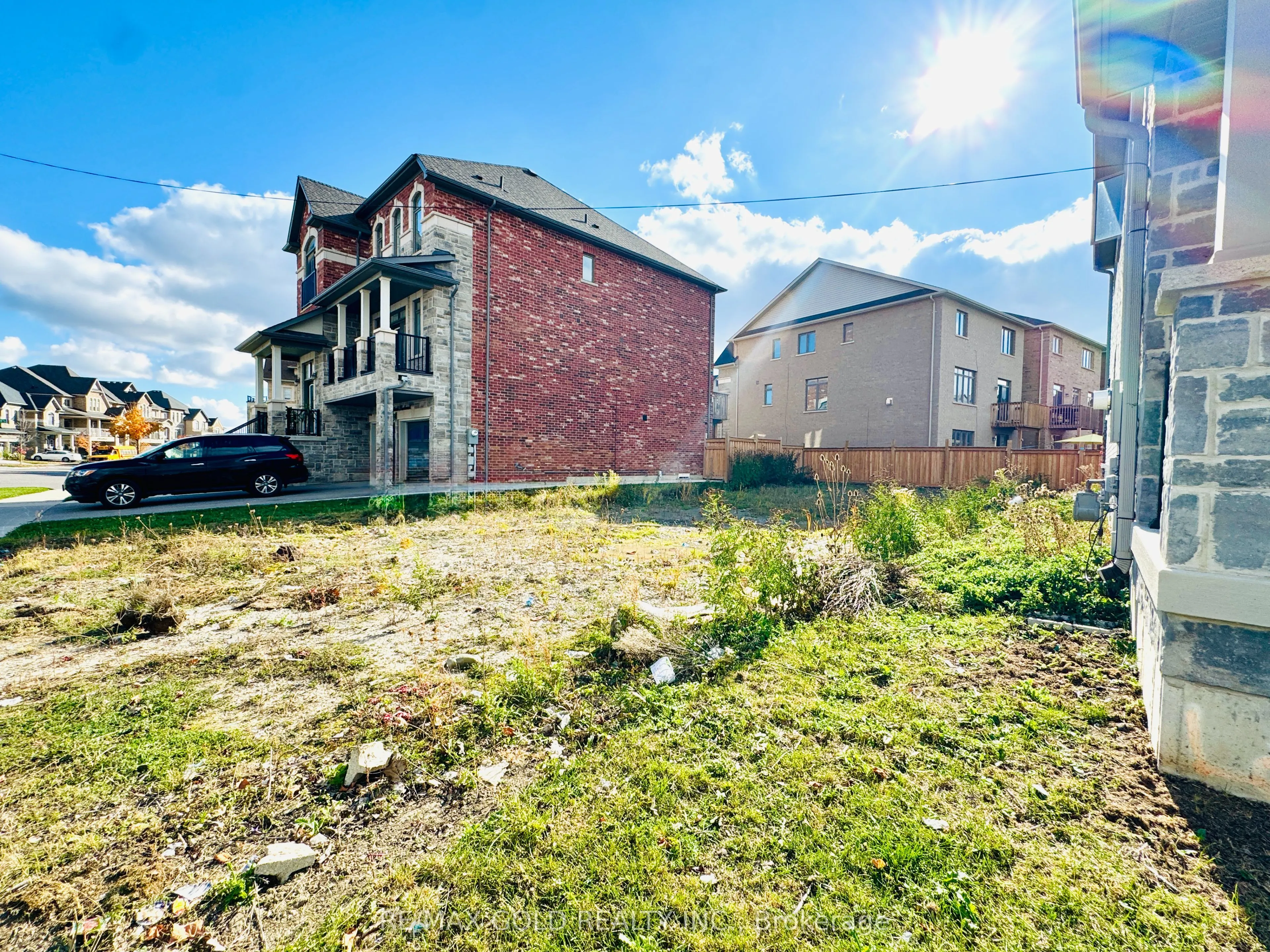 180 Thornbush Boulevard