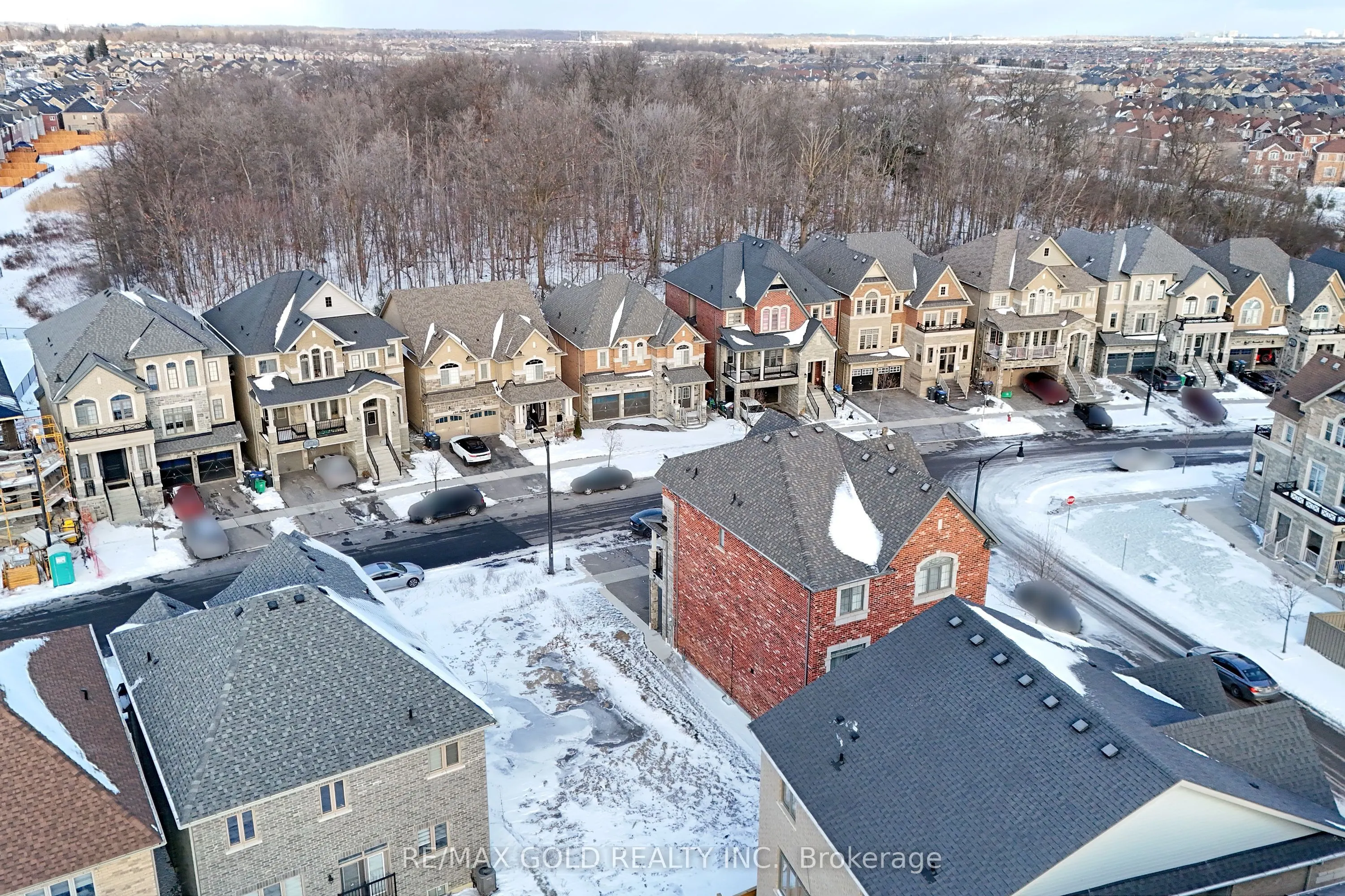 180 Thornbush Boulevard