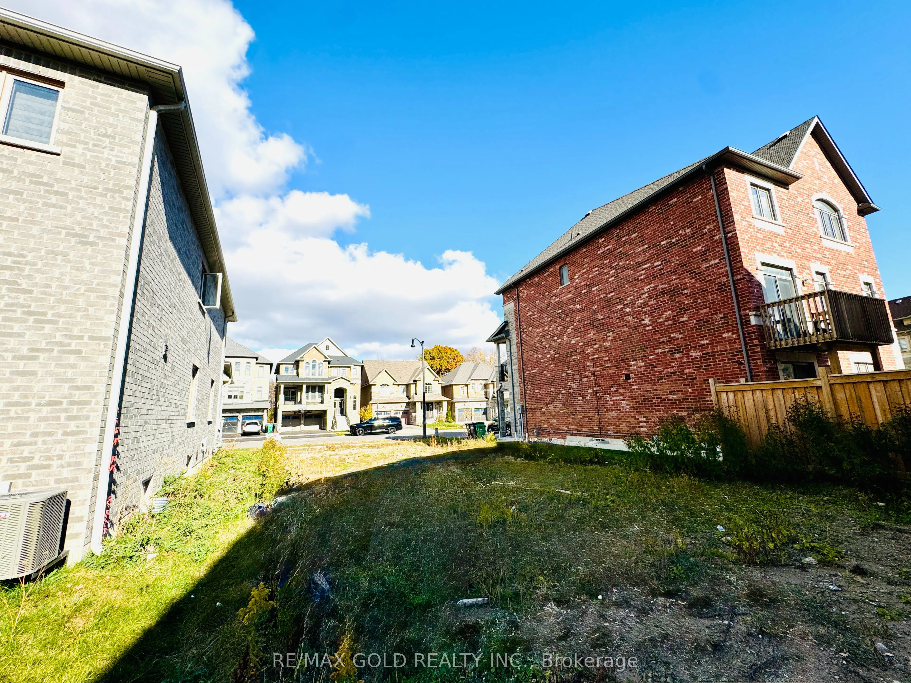 180 Thornbush Boulevard