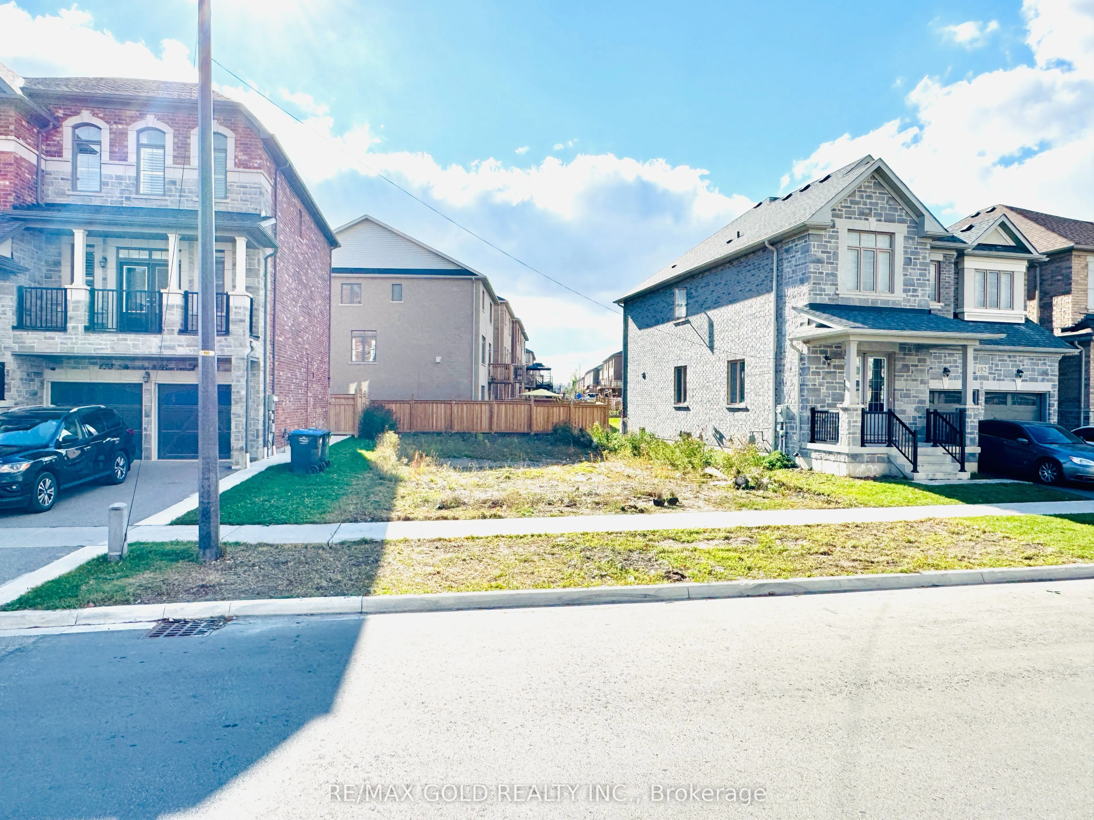 180 Thornbush Boulevard