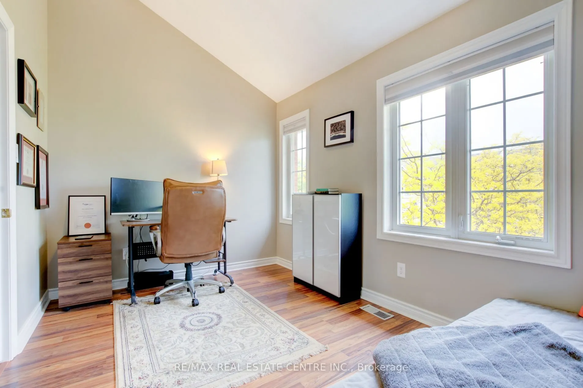 3480 Upper Middle Road, #82