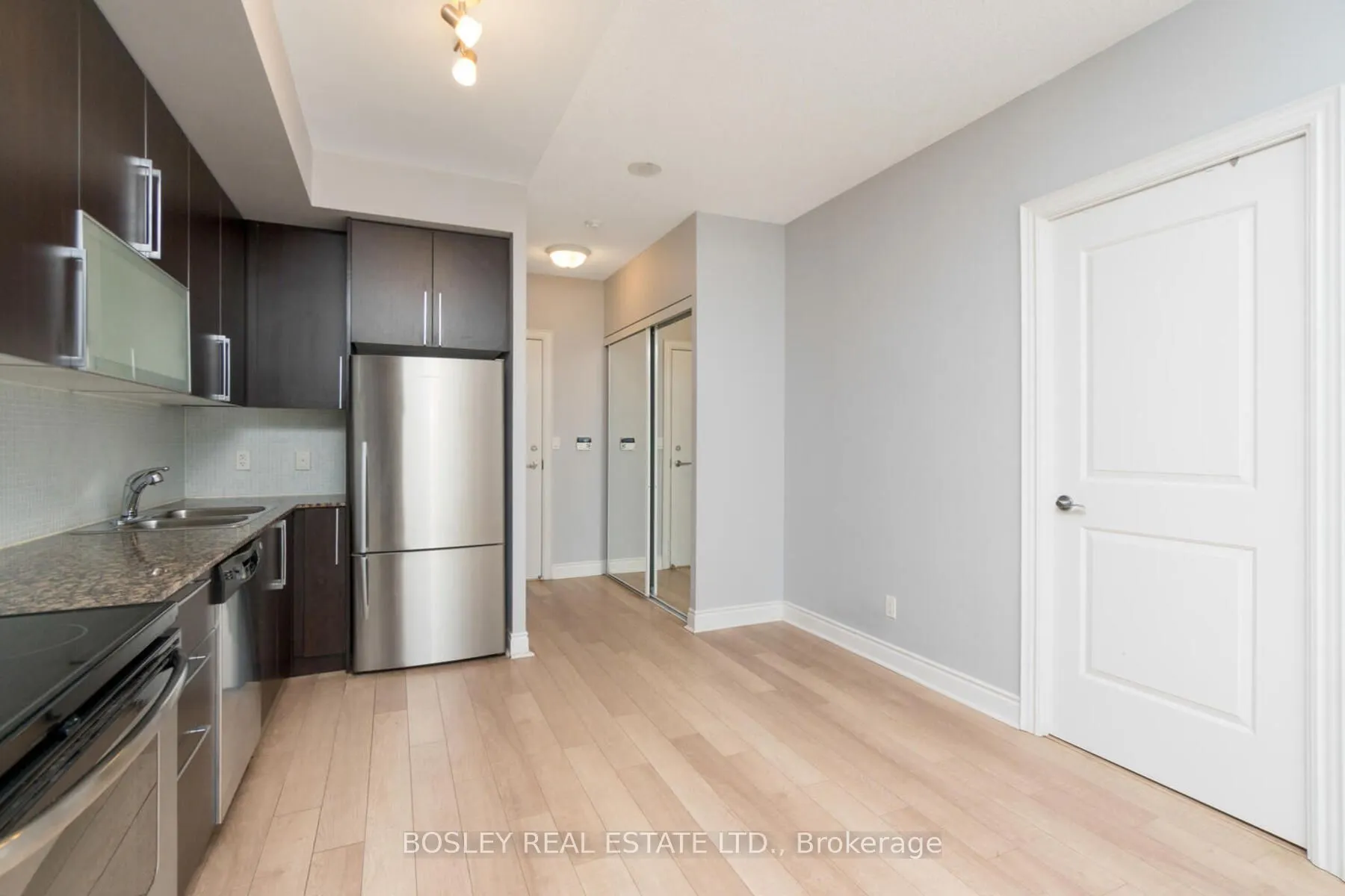 16 Brookers Lane, #220