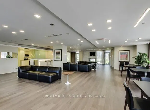 16 Brookers Lane, #220